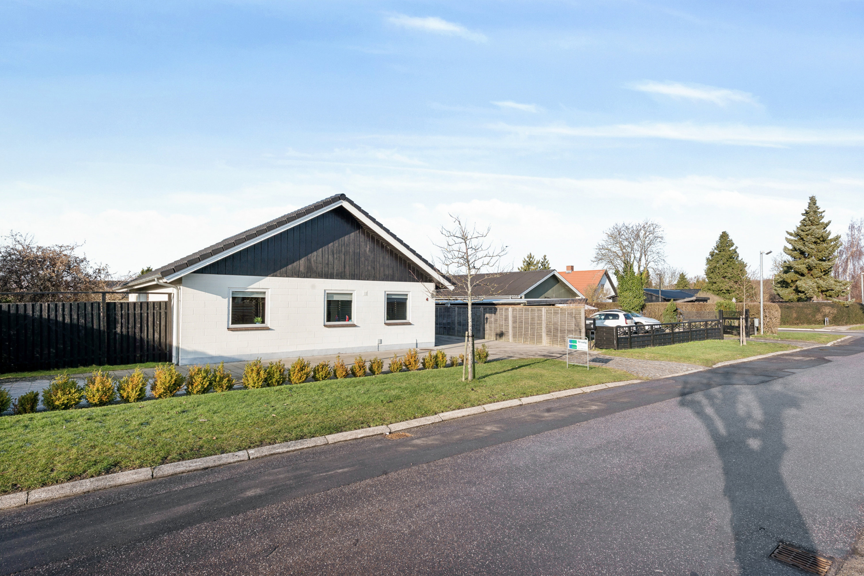 Fremhævet ejendommen billede i fuldskærmstilstand. Billede af Årøjel 4, 2670 Greve