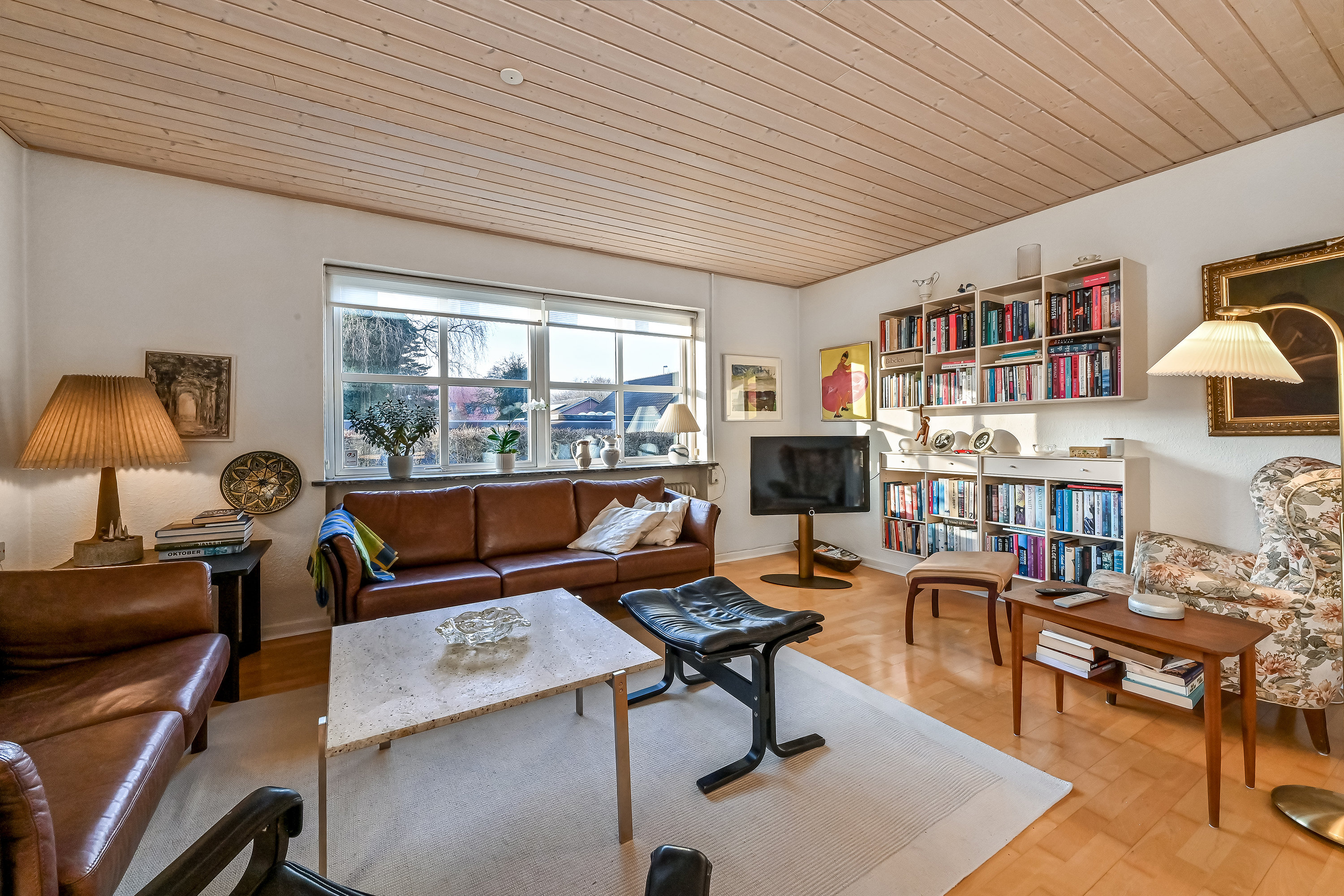 Fremhævet stue billede i fuldskærmstilstand. Billede af Anemonevej 19, 7400 Herning