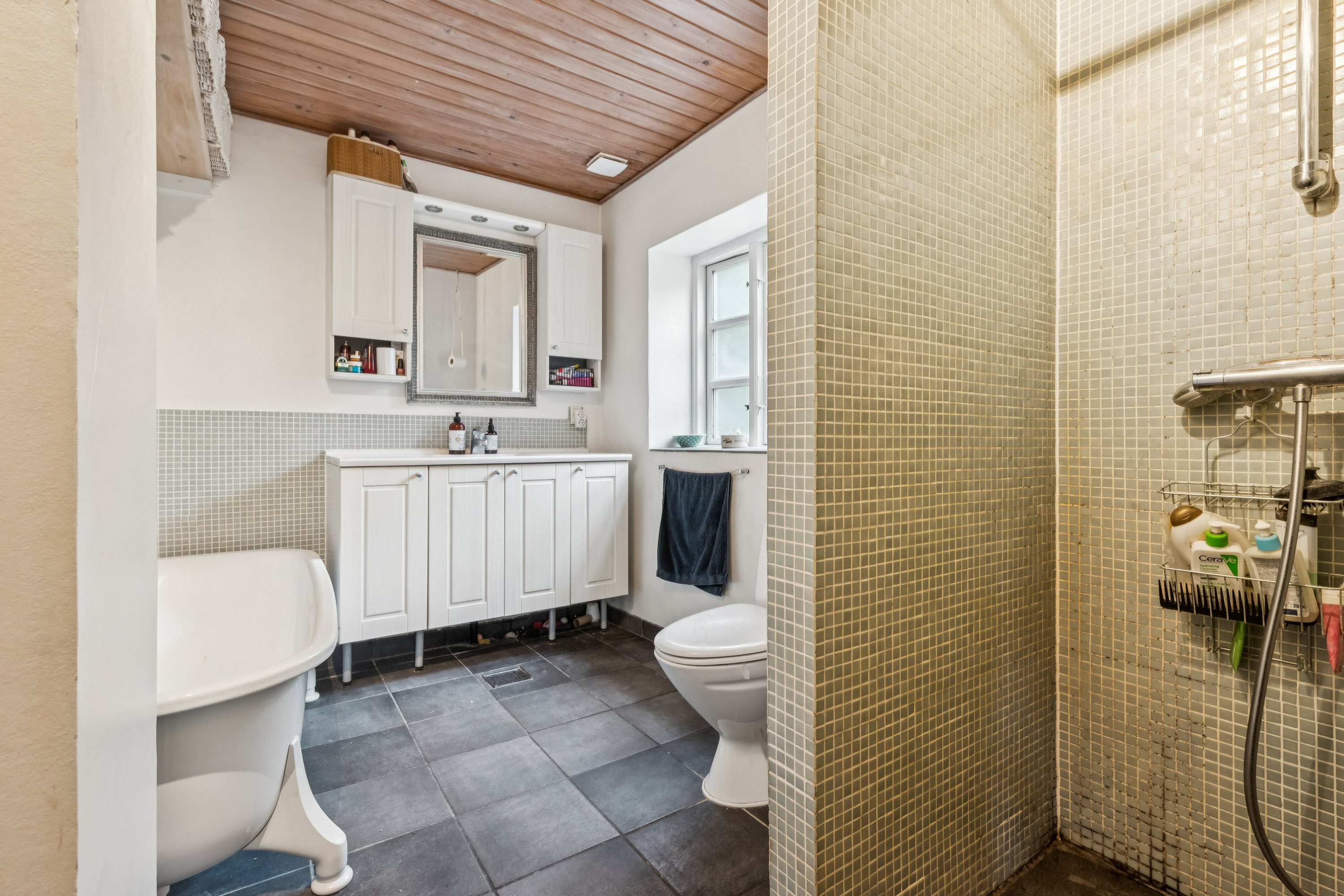 Fremhævet  billede i fuldskærmstilstand. Billede af Nymøllevej 2A, 3450 Allerød