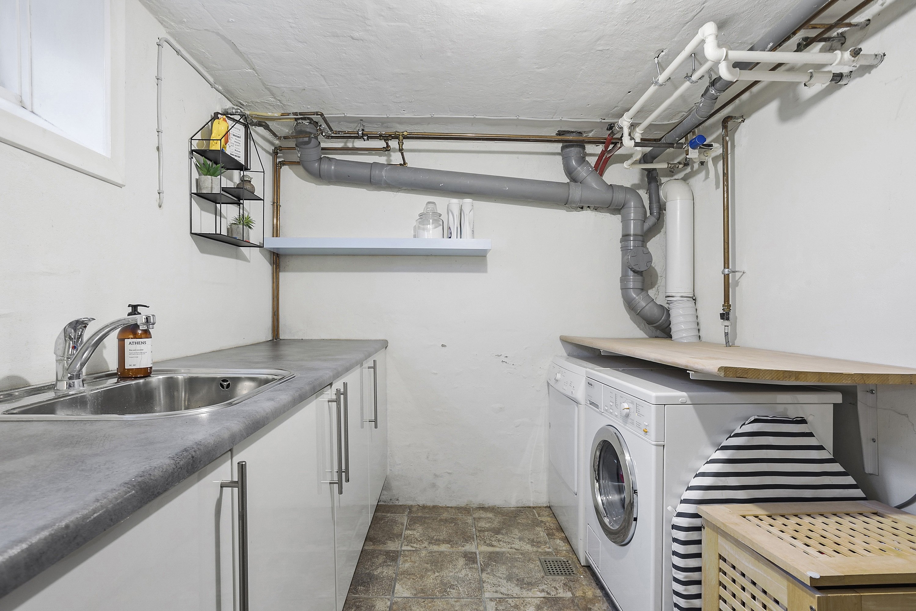 Fremhævet vaskerum billede i fuldskærmstilstand. Billede af Muhlesvej 13, 9800 Hjørring