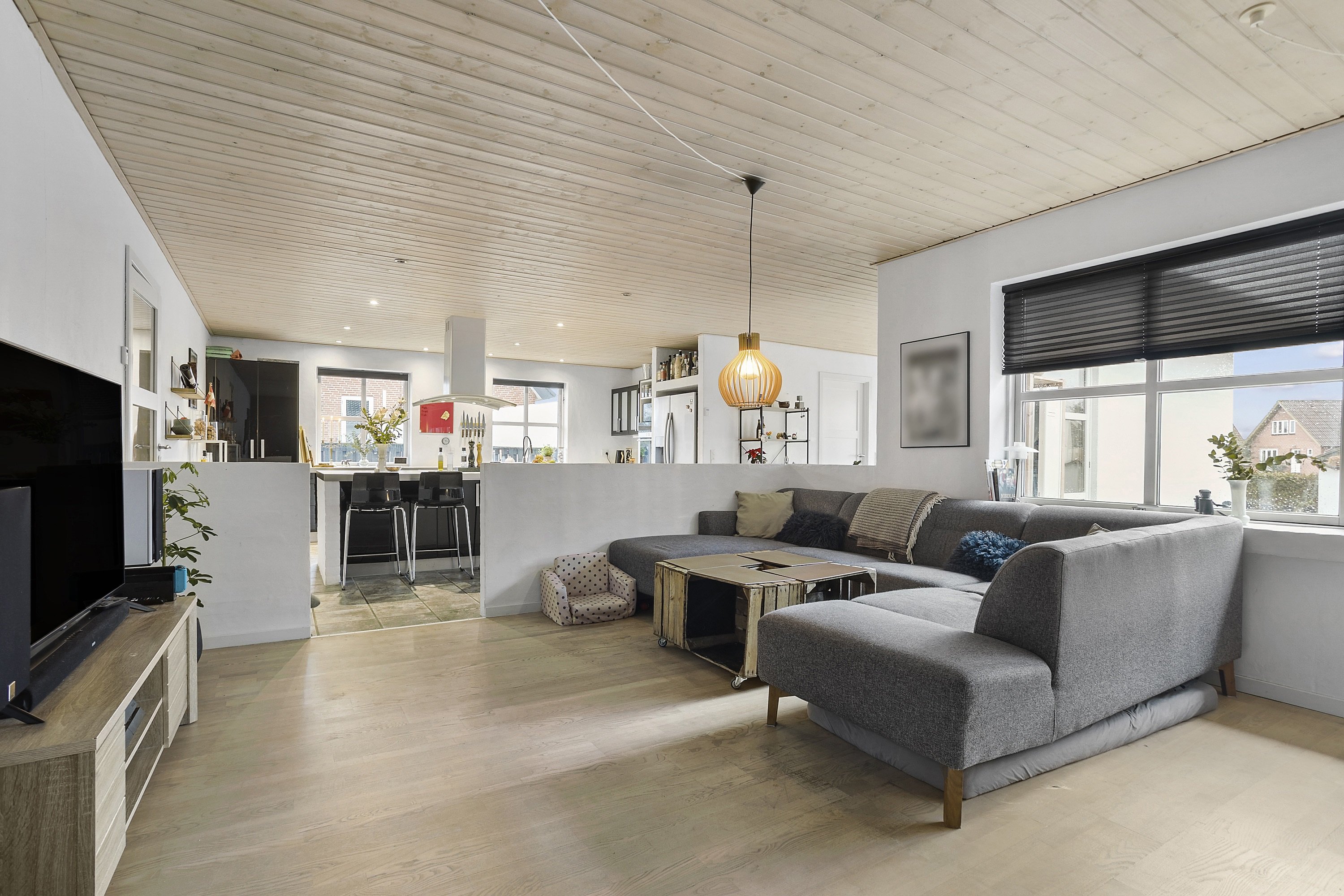 Fremhævet stue billede i fuldskærmstilstand. Billede af Muhlesvej 13, 9800 Hjørring