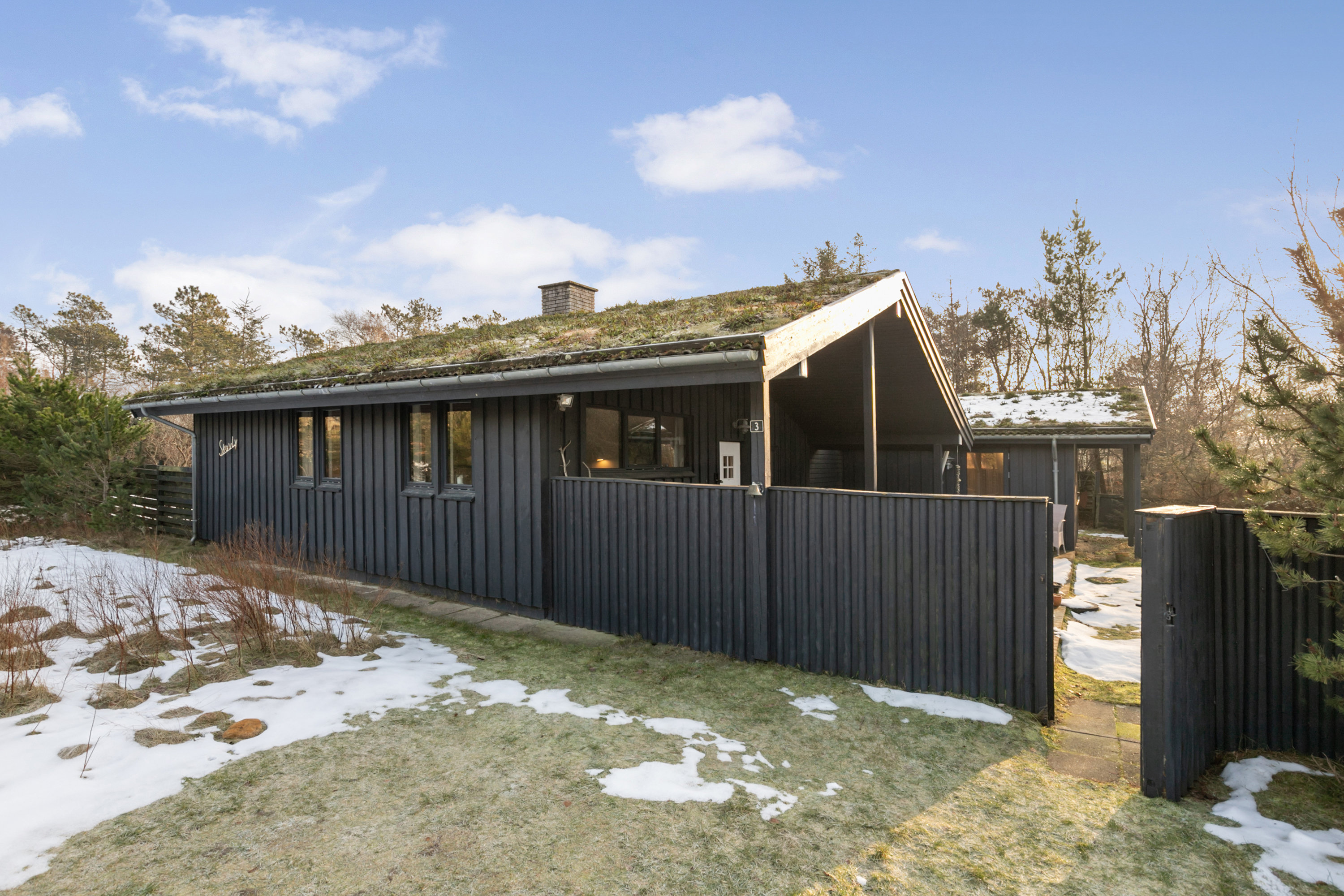 Fremhævet facade billede i fuldskærmstilstand. Billede af Skorr-Karensvej 3, Rødhus, 9490 Pandrup