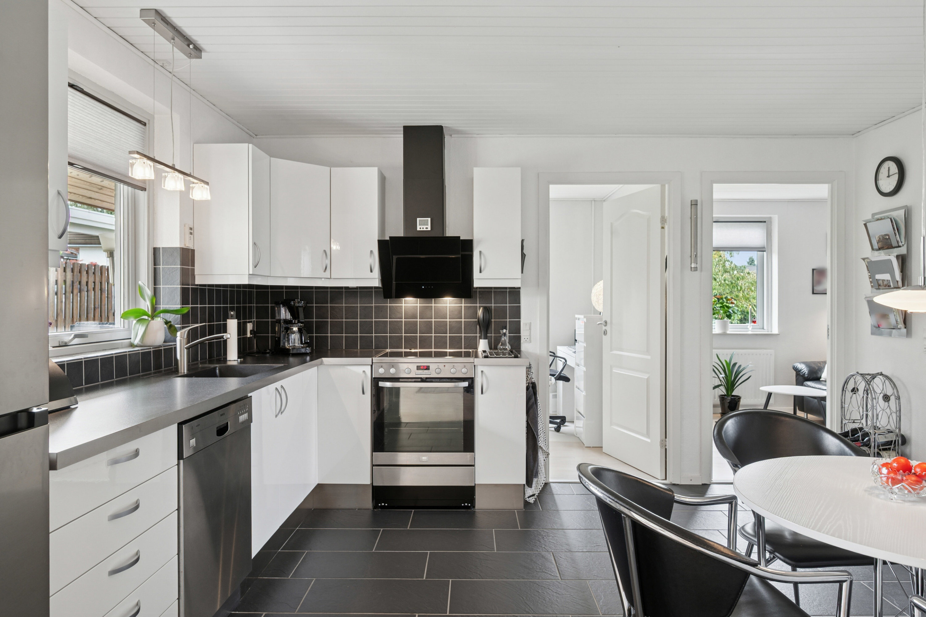 Fremhævet køkken billede i fuldskærmstilstand. Billede af Løgumvej 23B, 2610 Rødovre