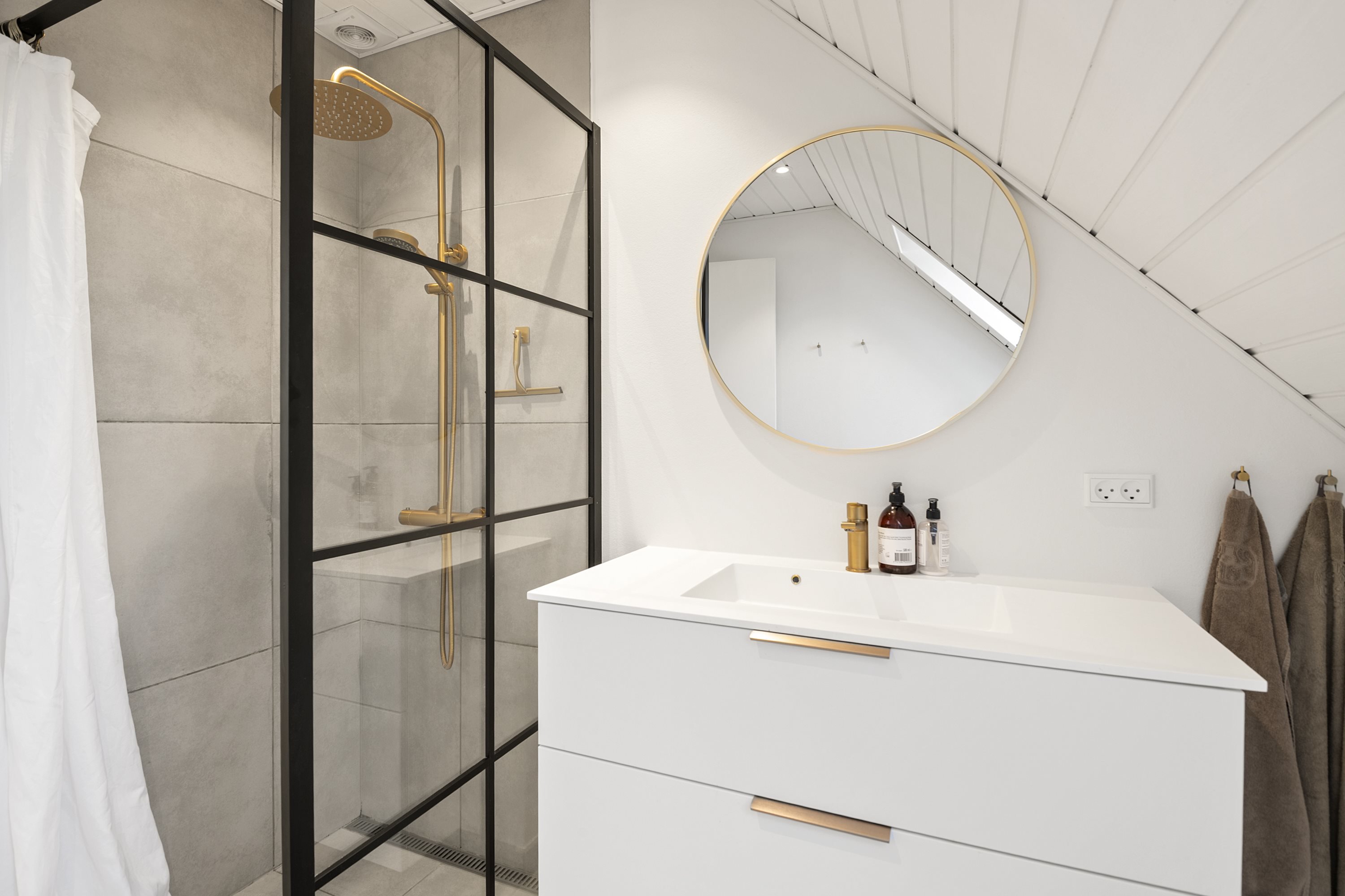 Fremhævet  billede i fuldskærmstilstand. Billede af Bøgevænget 2A, 7400 Herning