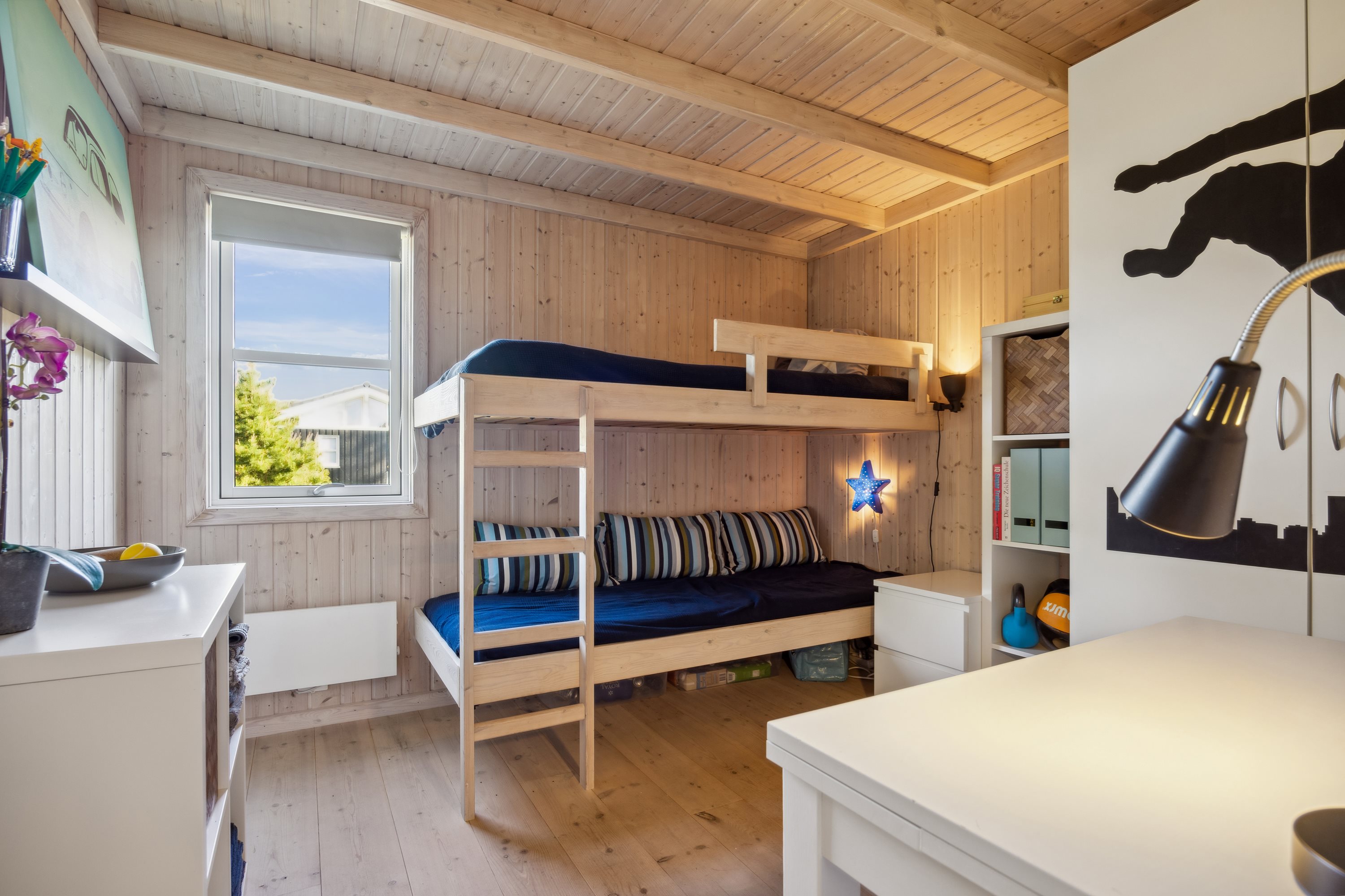 Fremhævet køkken billede i fuldskærmstilstand. Billede af Merkurvej 15, 9370 Hals