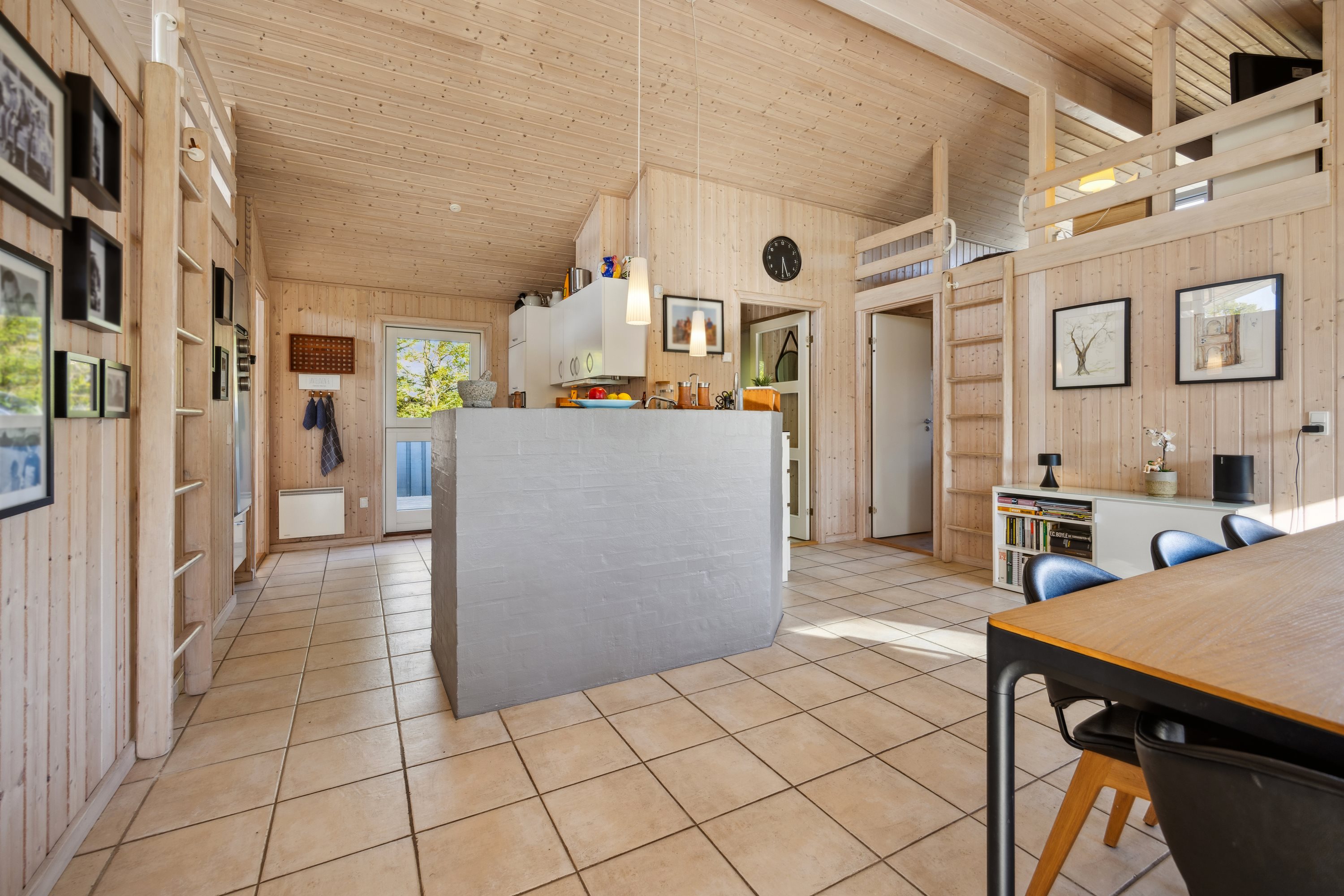 Fremhævet alrum billede i fuldskærmstilstand. Billede af Merkurvej 15, 9370 Hals