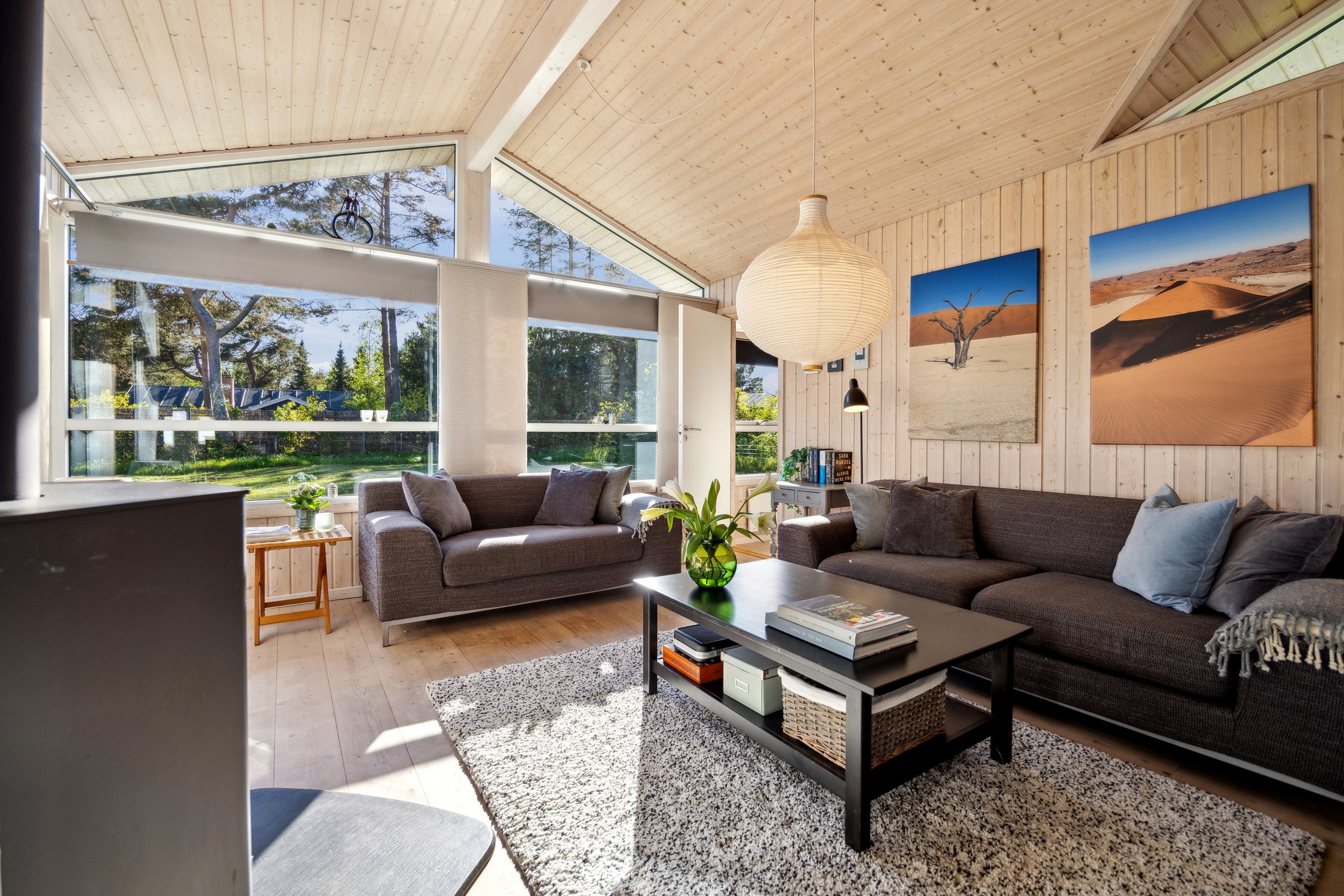 Fremhævet stue billede i fuldskærmstilstand. Billede af Merkurvej 15, 9370 Hals