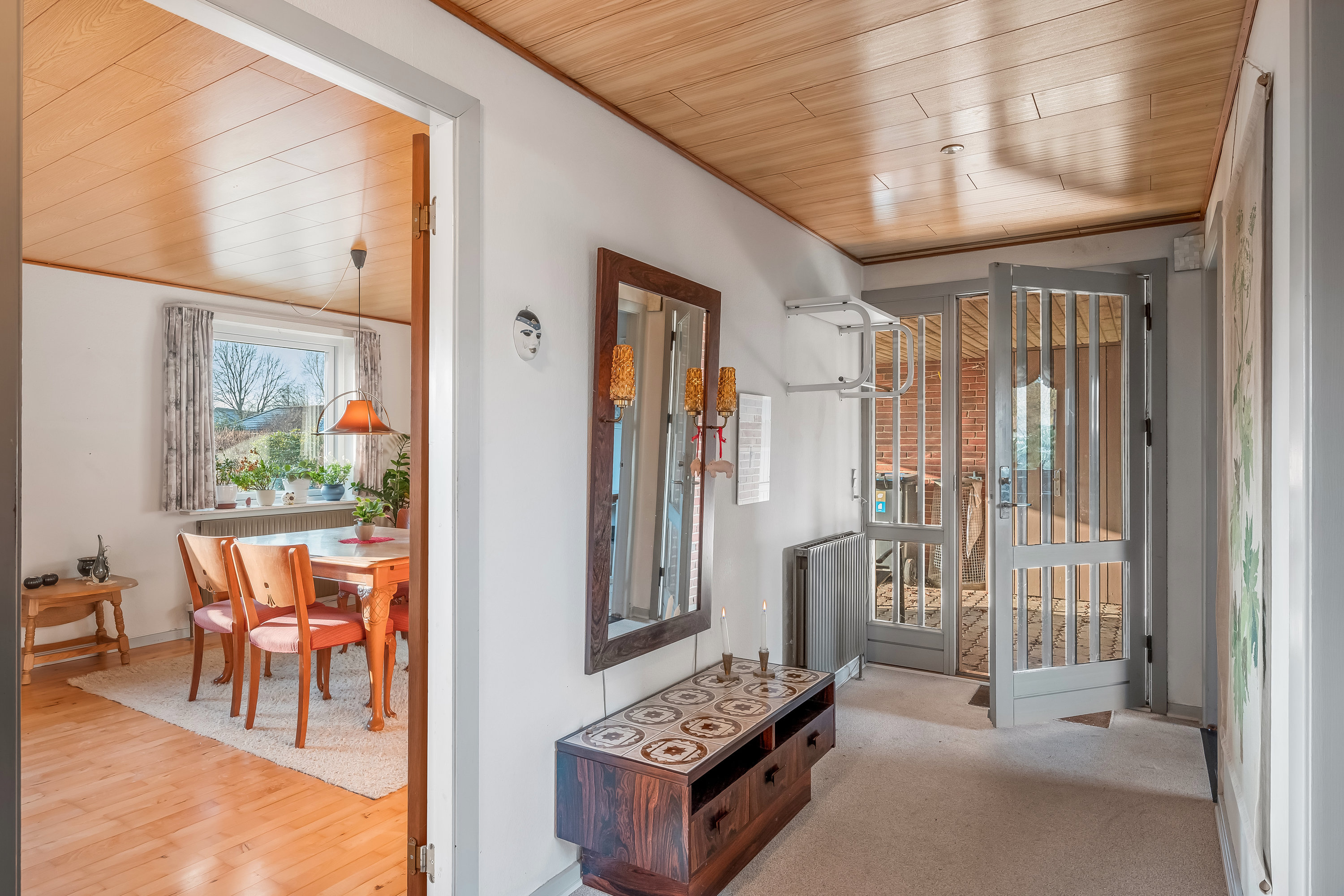 Fremhævet gang billede i fuldskærmstilstand. Billede af Rønnevænget 4, 6870 Ølgod