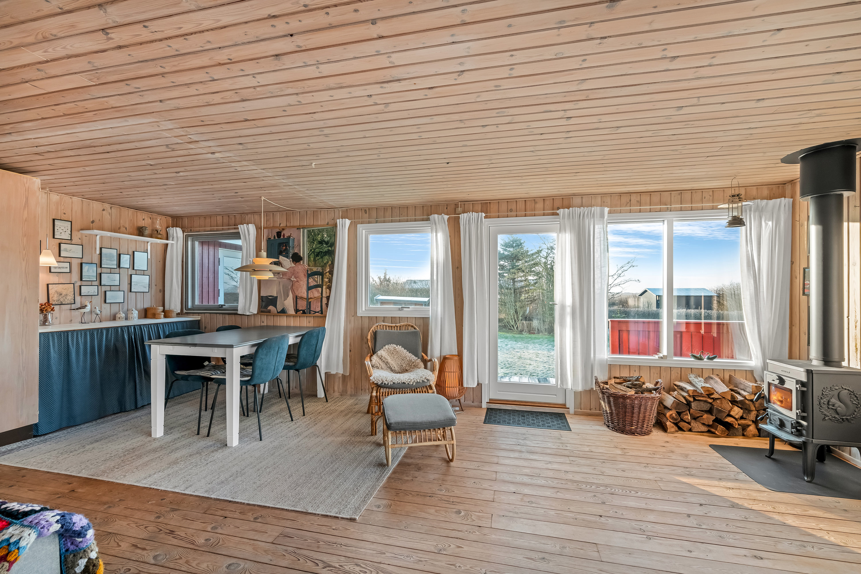 Fremhævet stue billede i fuldskærmstilstand. Billede af Sivvænget 49, Stauning, 6900 Skjern