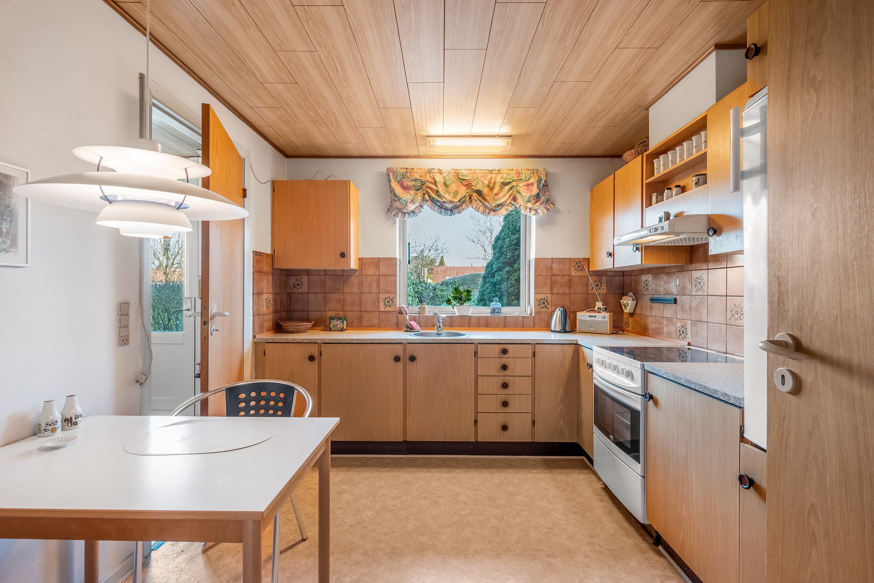 Fremhævet køkken billede i fuldskærmstilstand. Billede af Rønnevænget 4, 6870 Ølgod