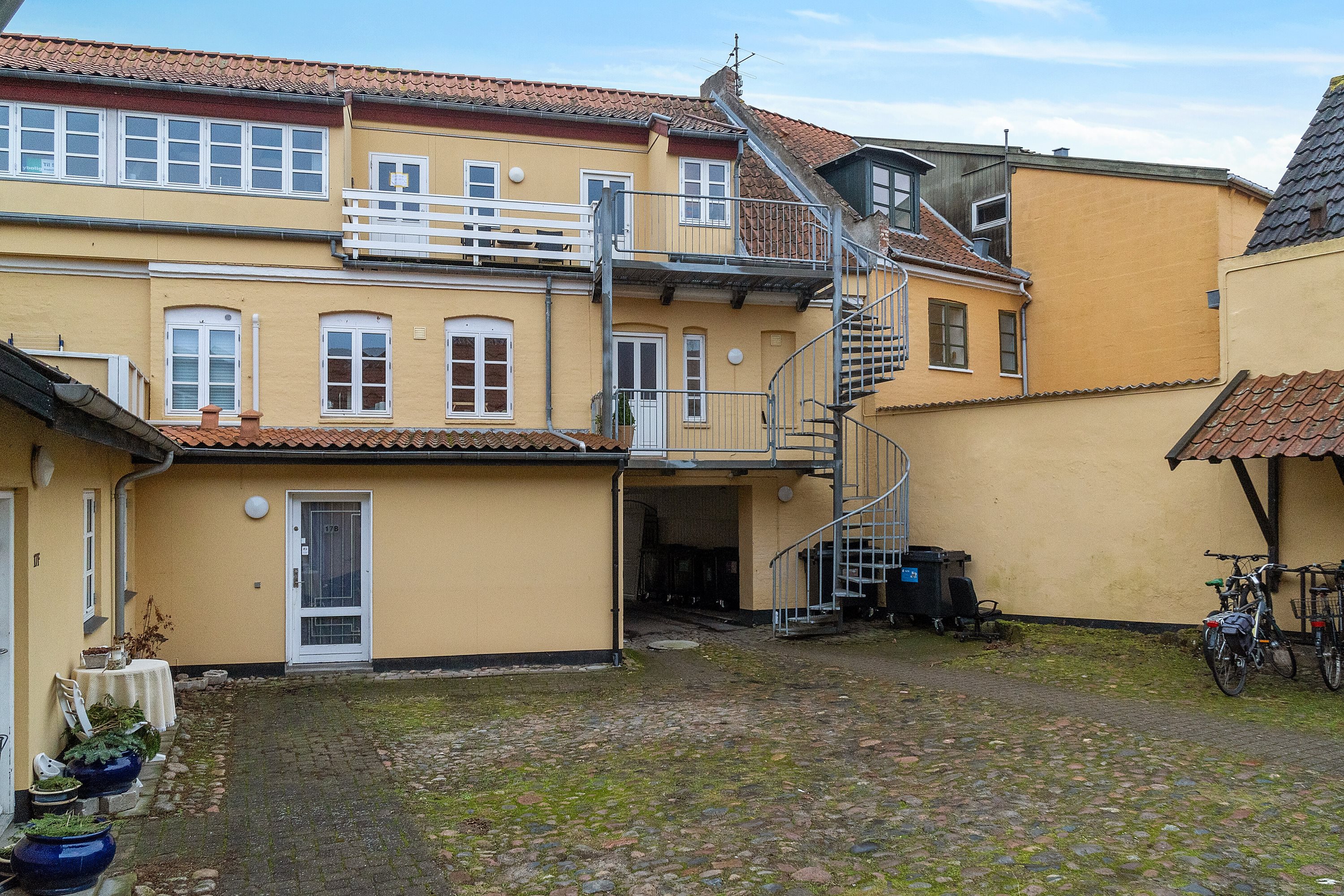 Fremhævet udendørs billede i fuldskærmstilstand. Billede af Havnegade 17C, 2. tv., 3600 Frederikssund