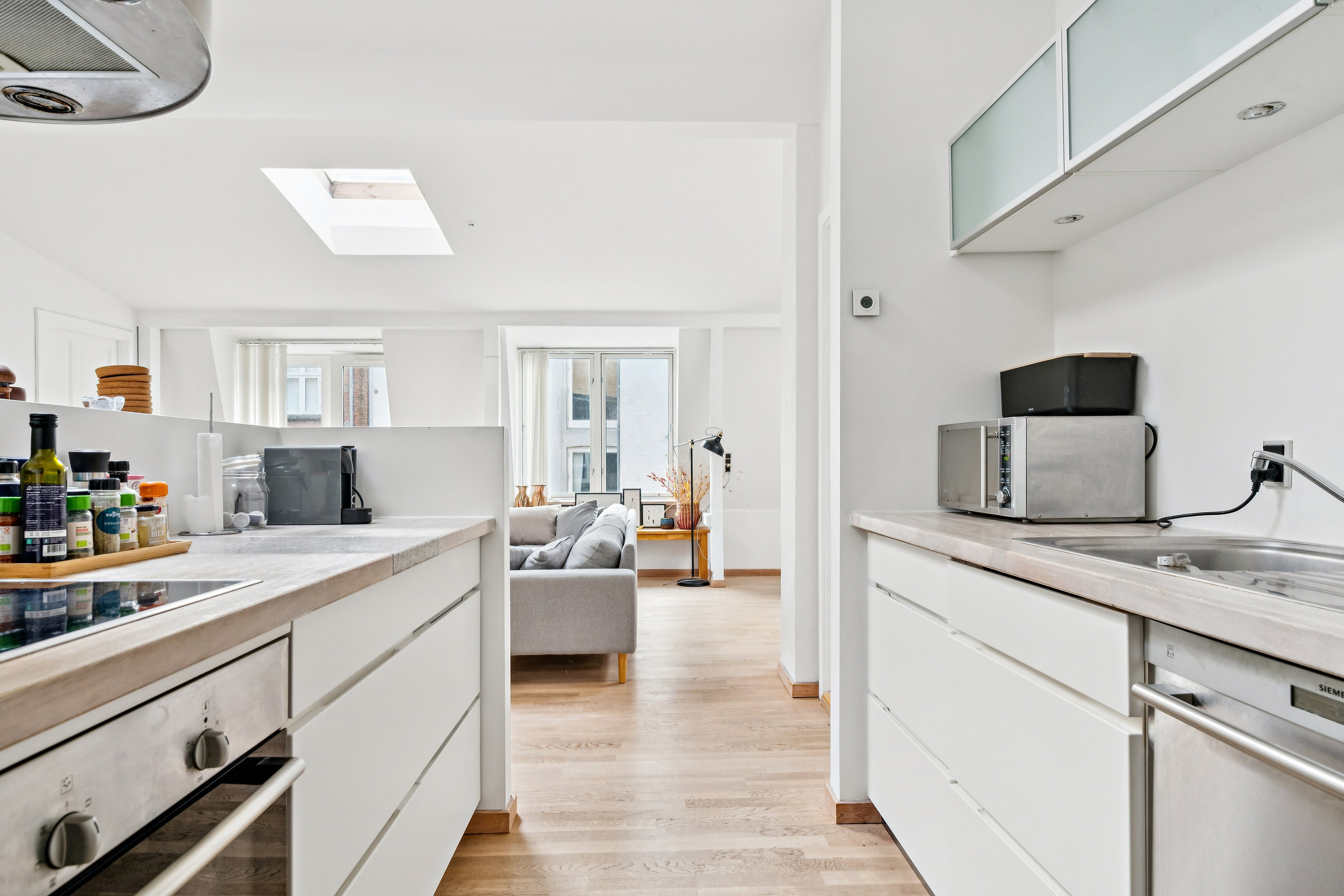 Fremhævet køkken billede i fuldskærmstilstand. Billede af Banegårdsgade 37B, 2., 8000 Aarhus C