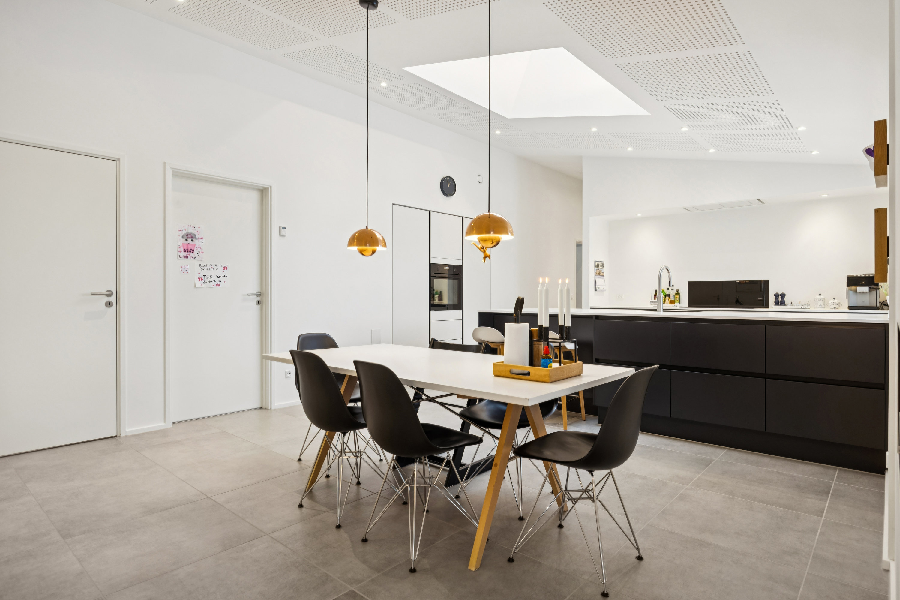 Fremhævet alrum billede i fuldskærmstilstand. Billede af Østermarken 319, 9320 Hjallerup