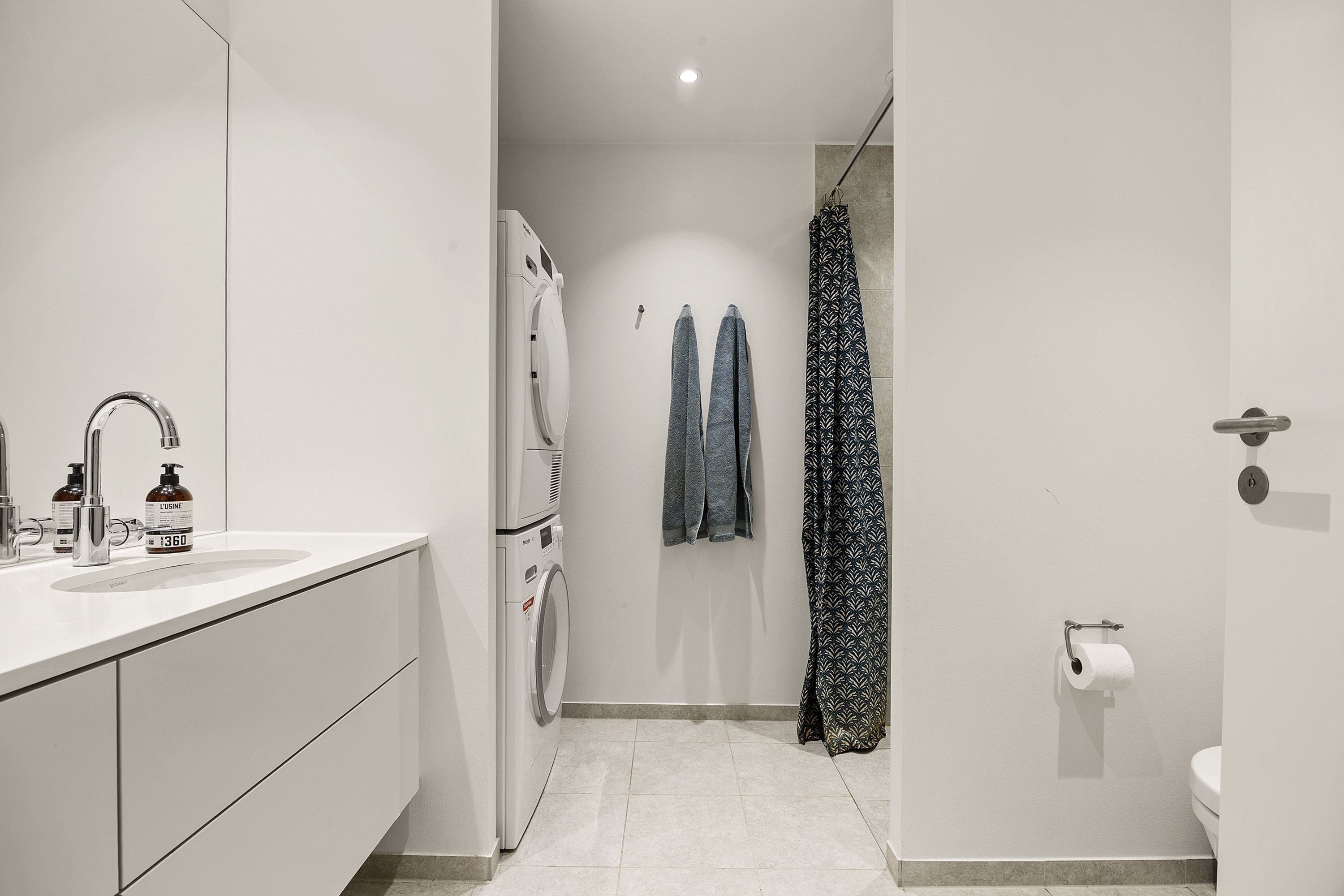 Fremhævet badeværelse billede i fuldskærmstilstand. Billede af Constantin Hansens Gade 35, st.., 1799 København V