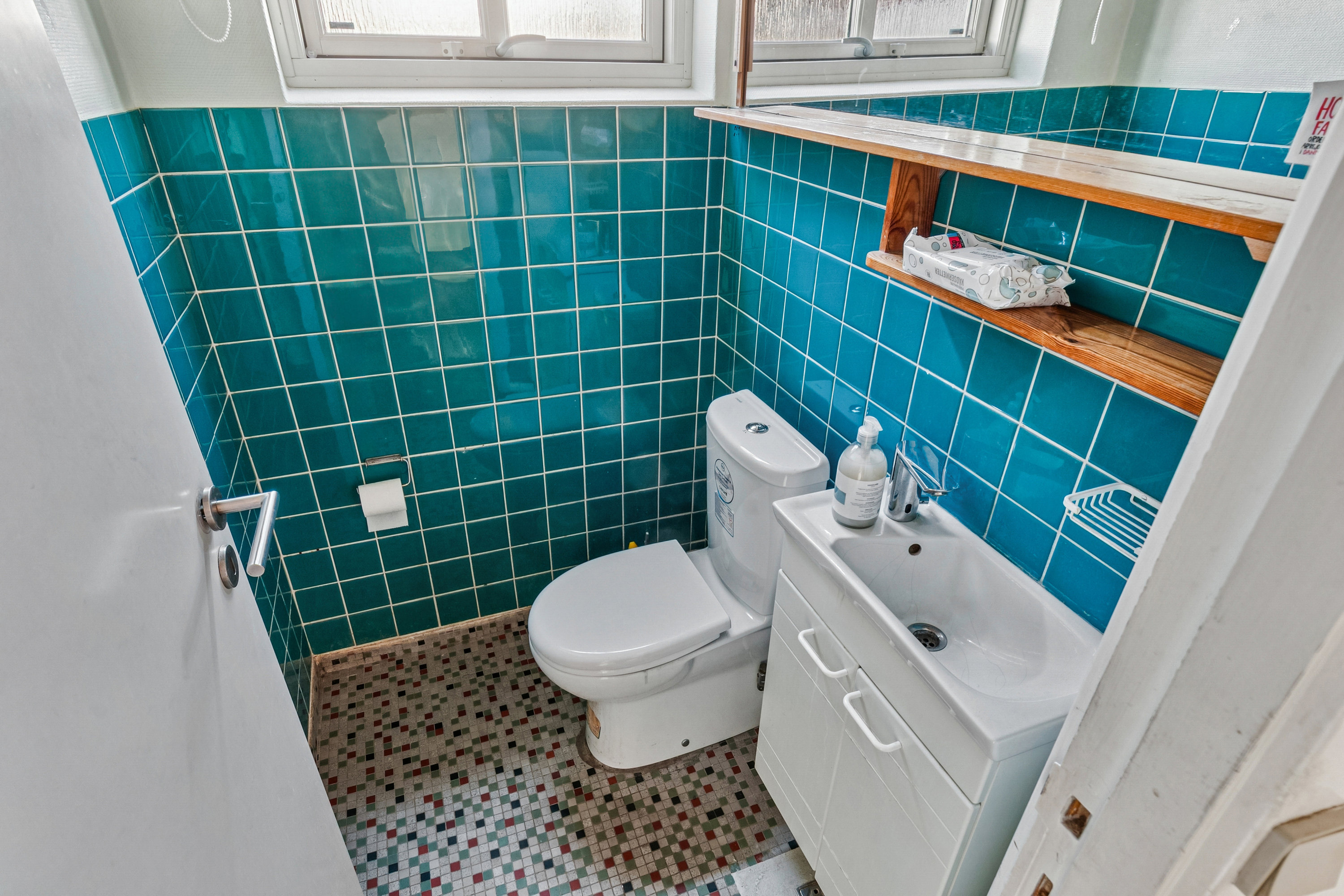 Fremhævet badeværelse billede i fuldskærmstilstand. Billede af Jerslev Alle 13D, 2770 Kastrup