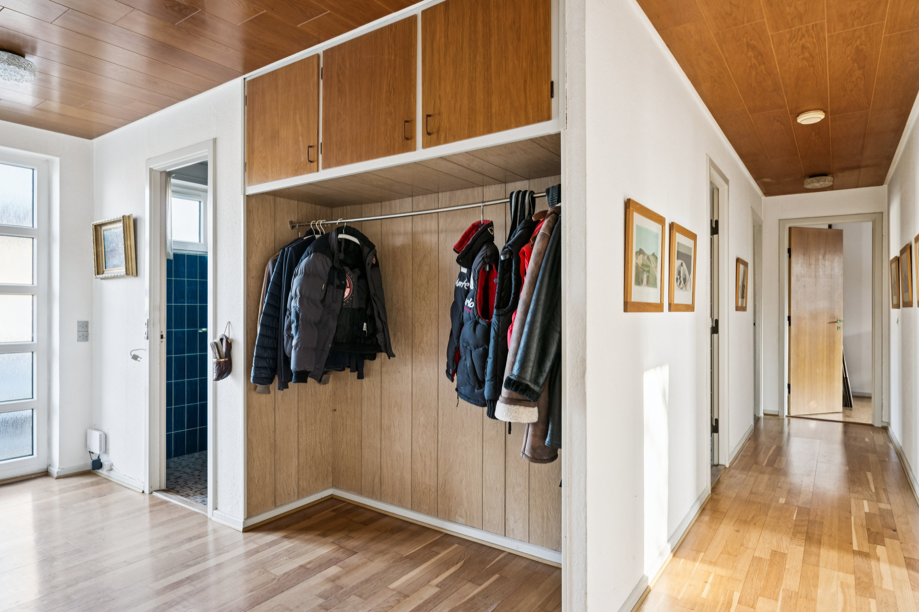 Fremhævet gang billede i fuldskærmstilstand. Billede af Stadion Alle 10, 8963 Auning