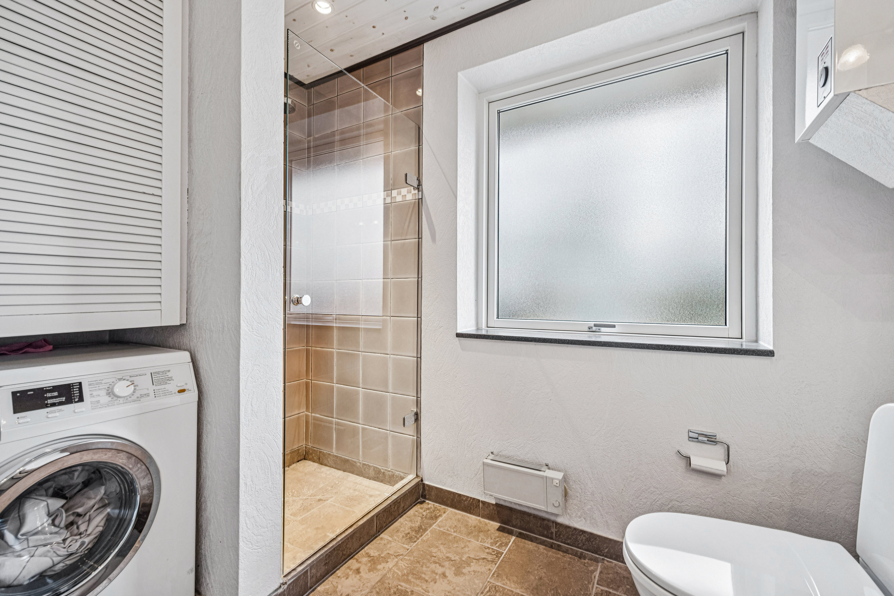 Fremhævet badeværelse billede i fuldskærmstilstand. Billede af J P Pedersensvej 7, Biersted, 9440 Aabybro