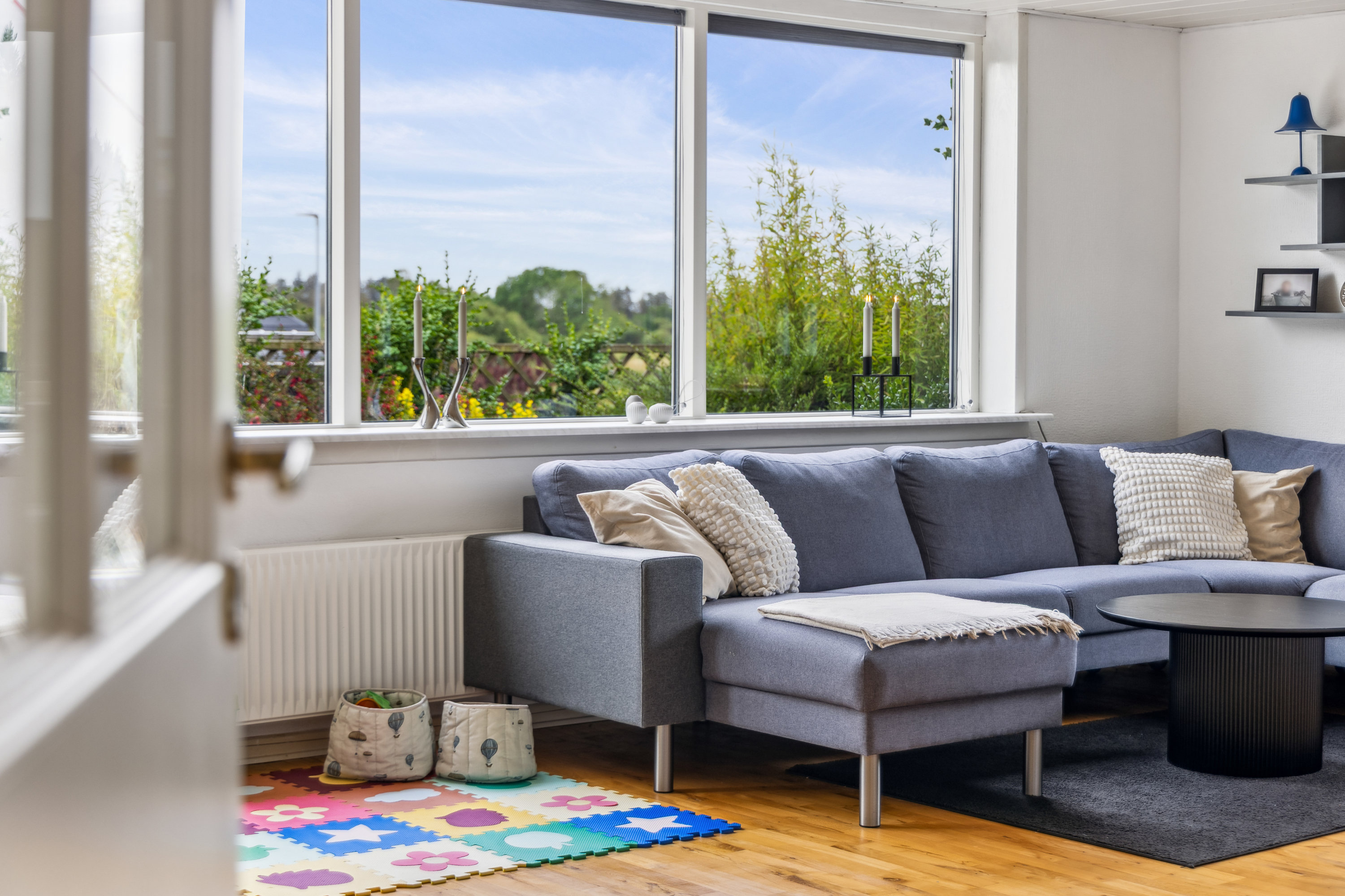 Fremhævet stue billede i fuldskærmstilstand. Billede af Fresiavej 6, 9800 Hjørring