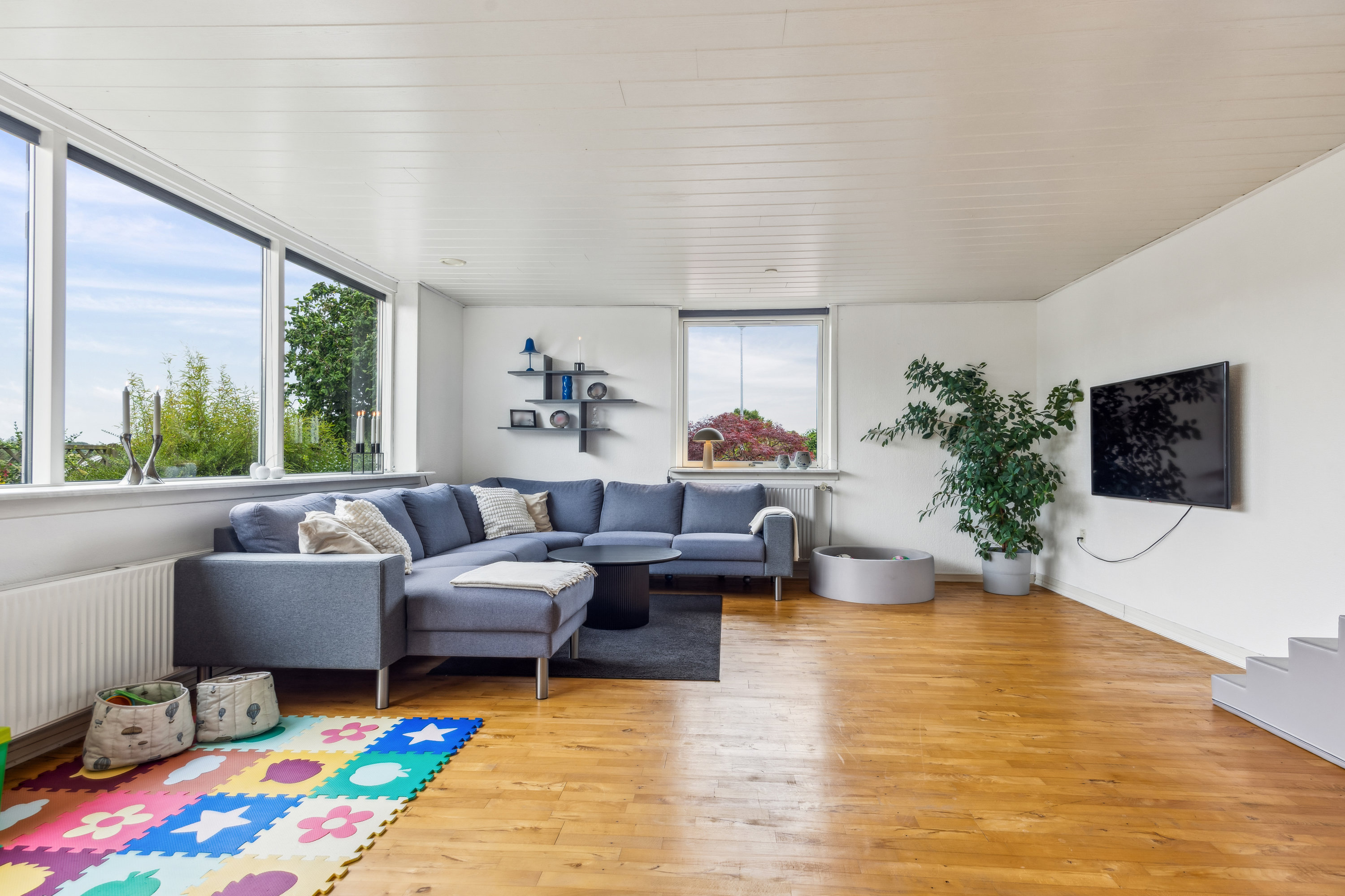 Fremhævet stue billede i fuldskærmstilstand. Billede af Fresiavej 6, 9800 Hjørring