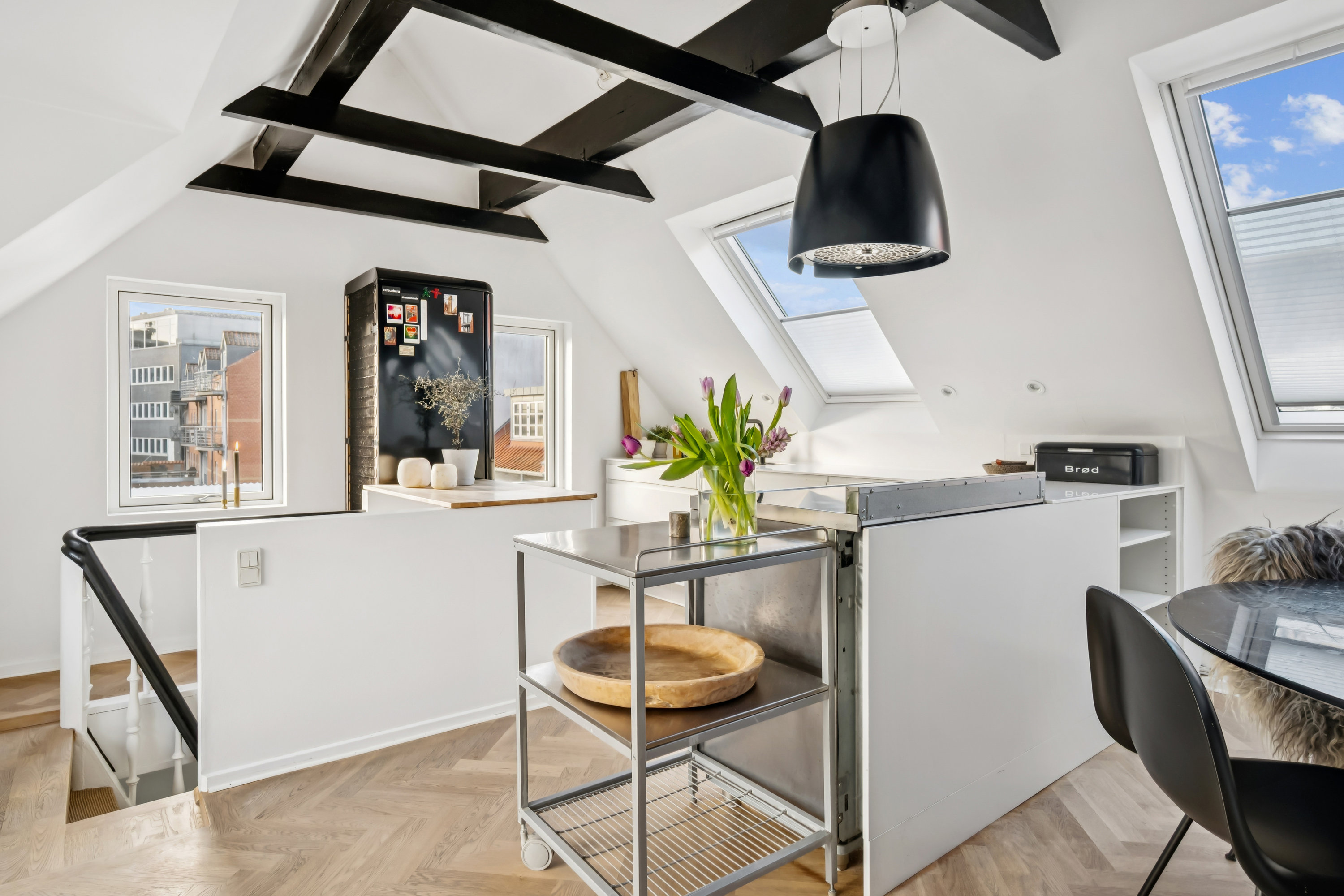 Fremhævet køkken billede i fuldskærmstilstand. Billede af Kærlighedsstien 5+5A, 8000 Aarhus C