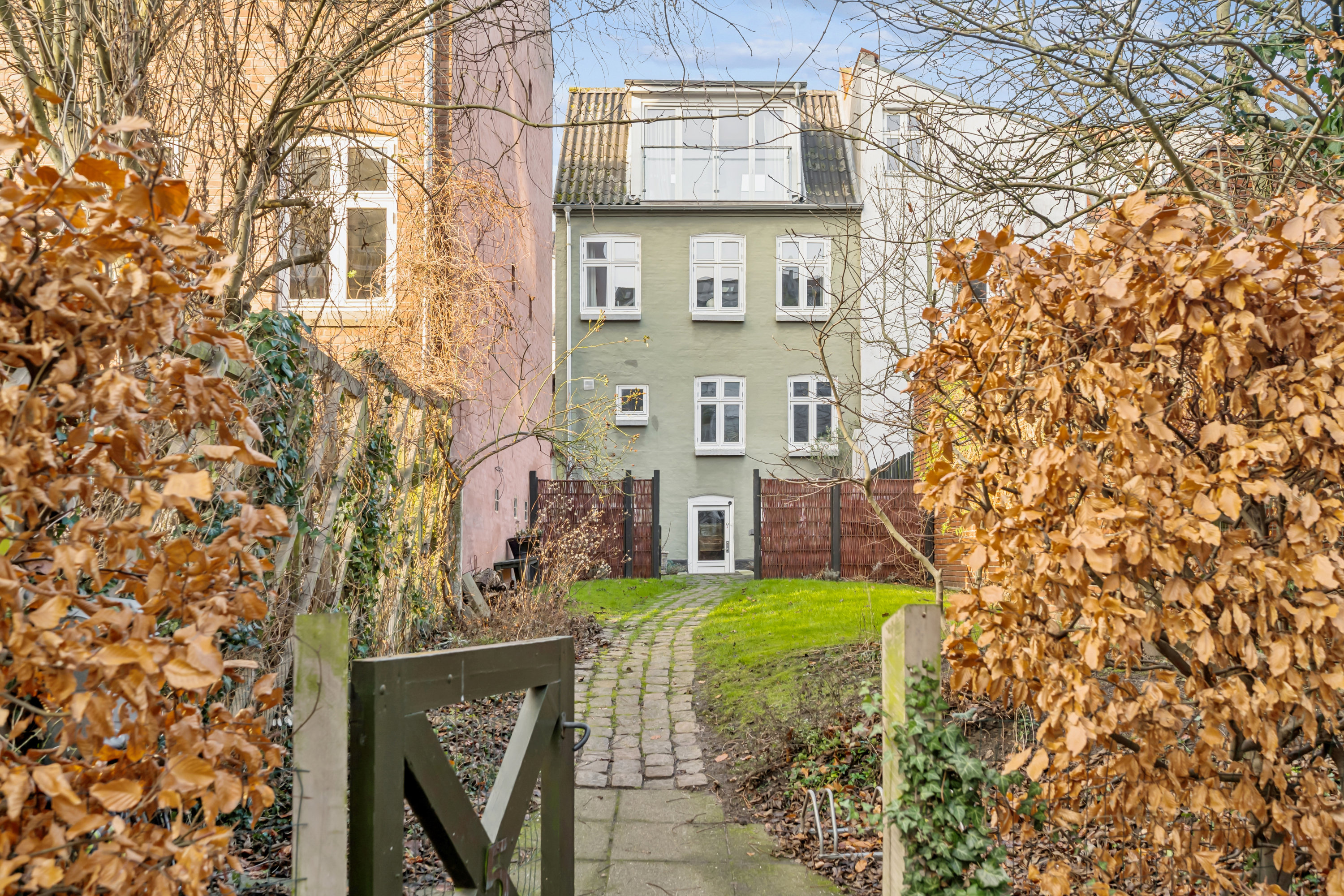 Fremhævet andet billede i fuldskærmstilstand. Billede af Kærlighedsstien 5+5A, 8000 Aarhus C