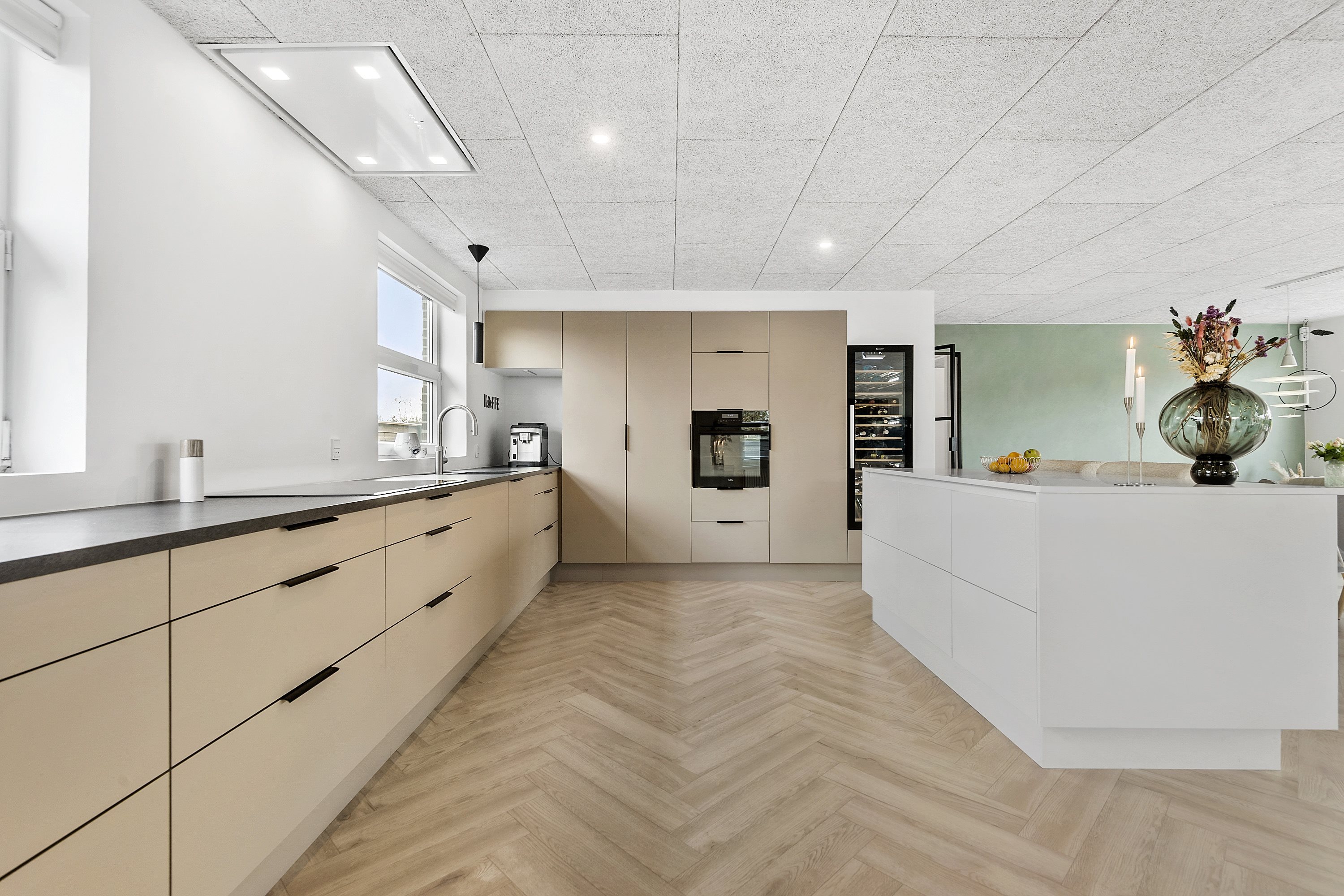 Fremhævet køkken billede i fuldskærmstilstand. Billede af Præstevangen 19, Bryndum, 6715 Esbjerg N