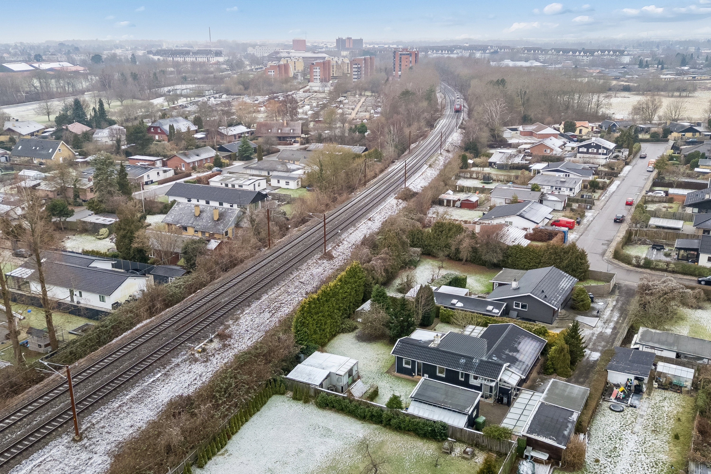 Fremhævet luftfoto billede i fuldskærmstilstand. Billede af Liselundsvej 11, 2665 Vallensbæk Strand