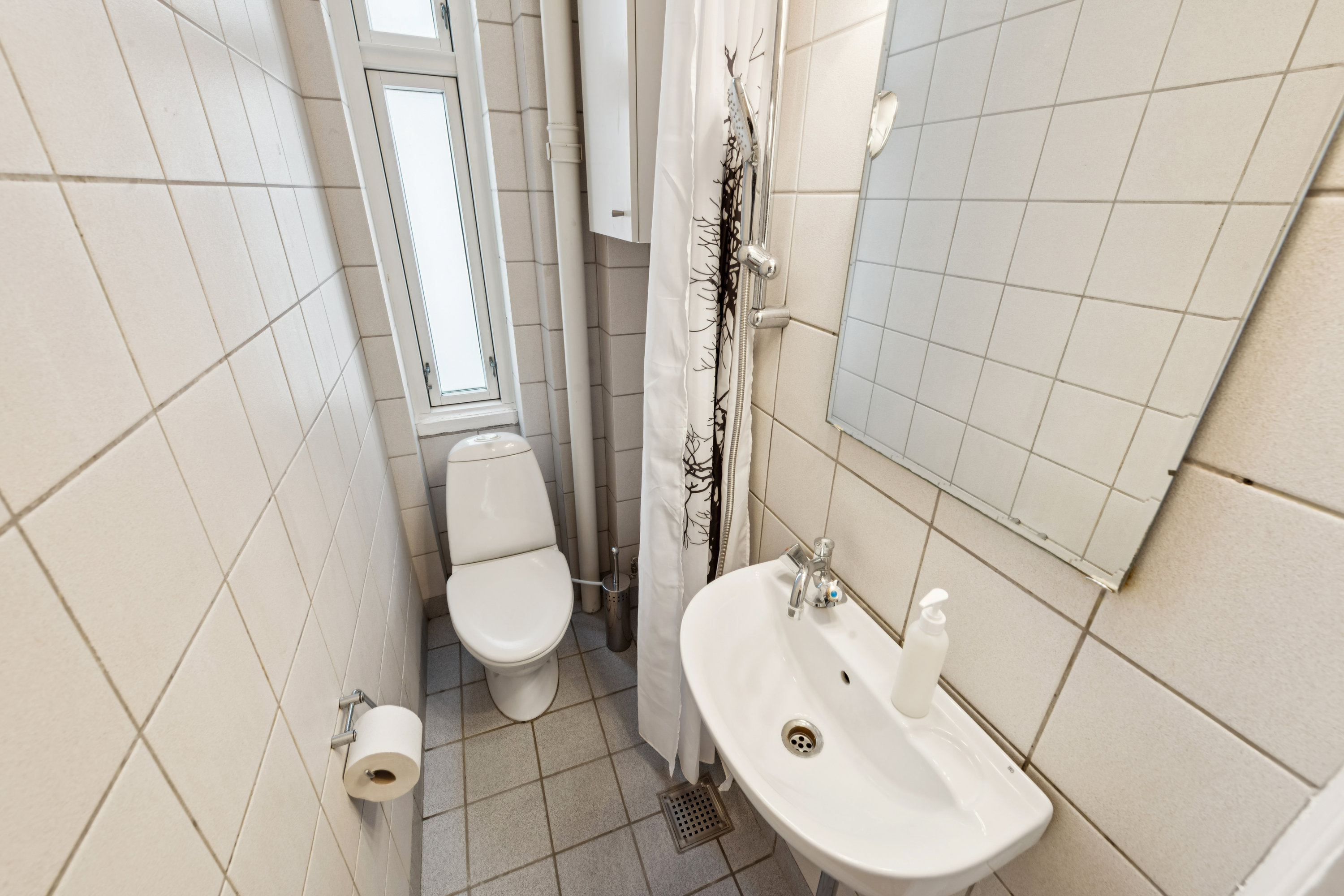 Fremhævet badeværelse billede i fuldskærmstilstand. Billede af Marthagade 5, 3. tv., 2100 København Ø