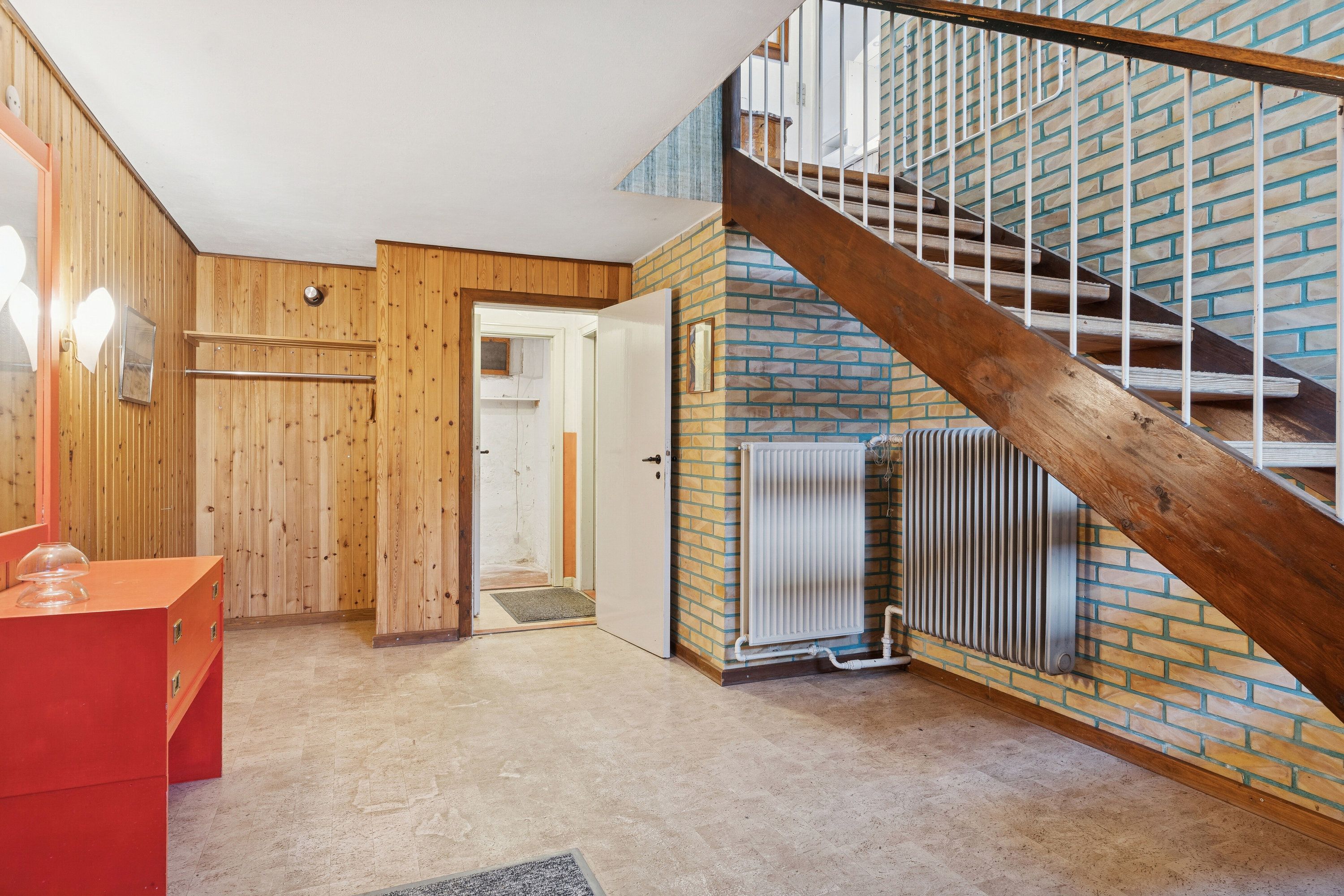 Fremhævet gang billede i fuldskærmstilstand. Billede af Kærvej 20, 9800 Hjørring