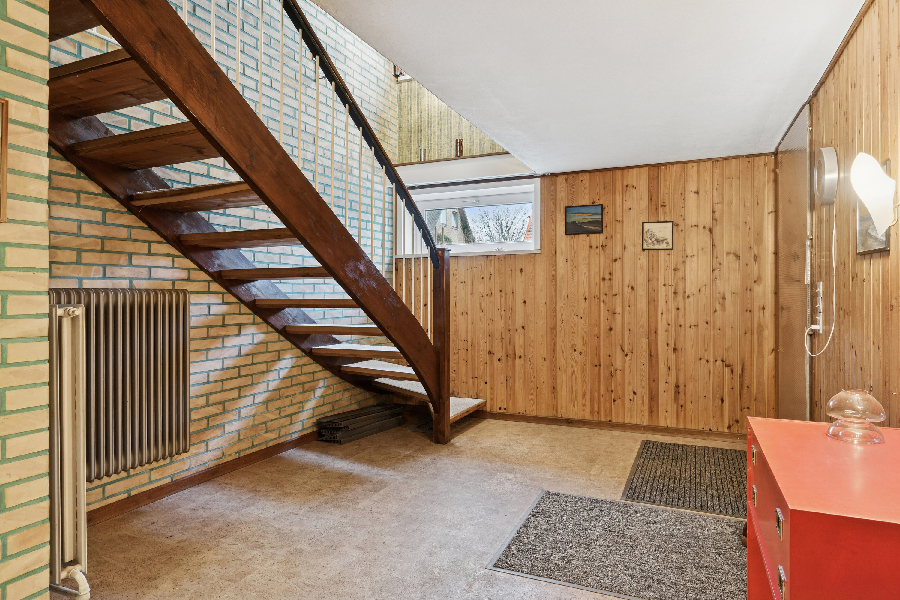 Fremhævet trappe billede i fuldskærmstilstand. Billede af Kærvej 20, 9800 Hjørring