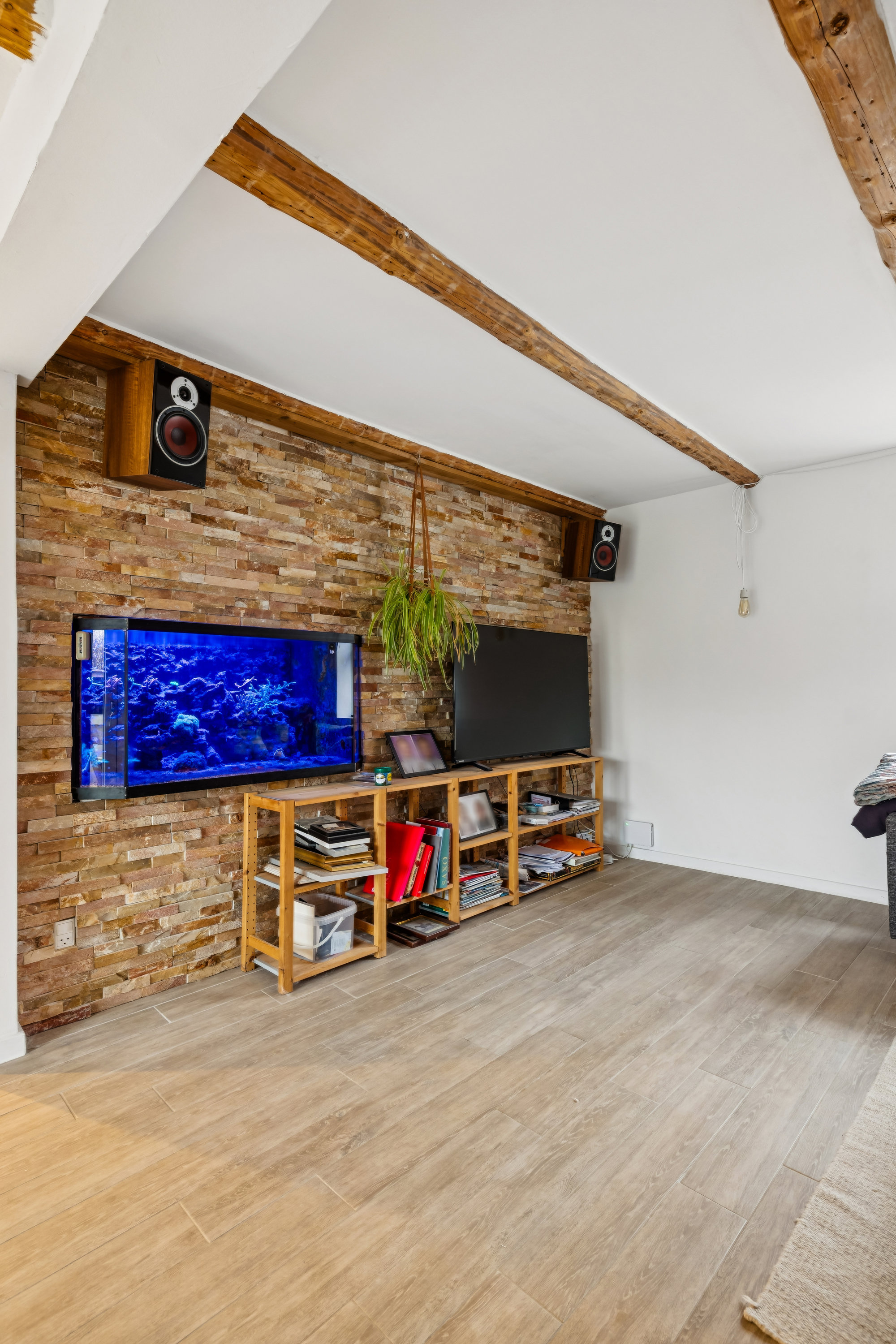 Fremhævet stue billede i fuldskærmstilstand. Billede af Møllegården 5, Løgten, 8541 Skødstrup