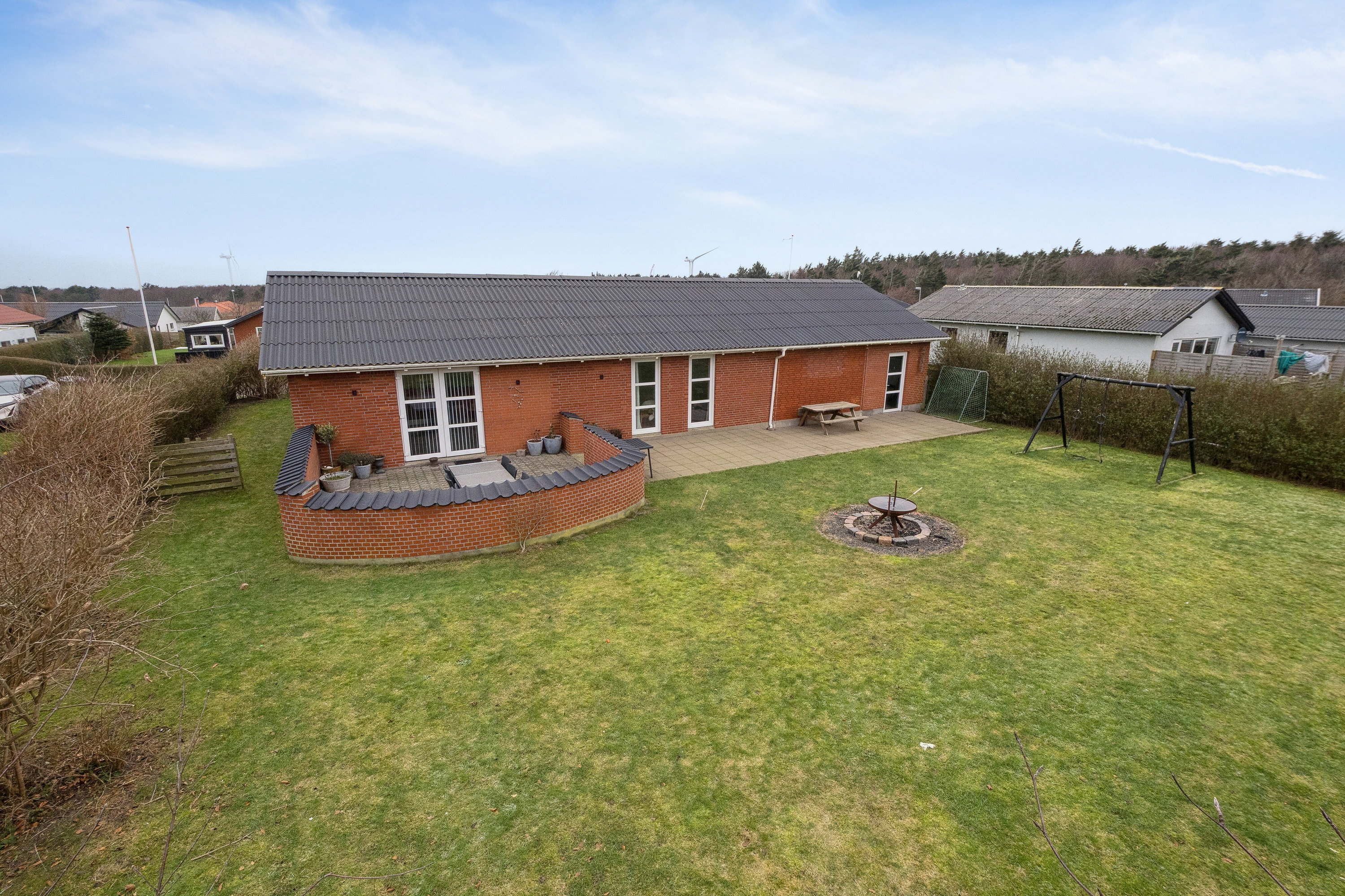 Miniaturebillede 1: set fra haven. Billede af Floravænget 38, 7730 Hanstholm