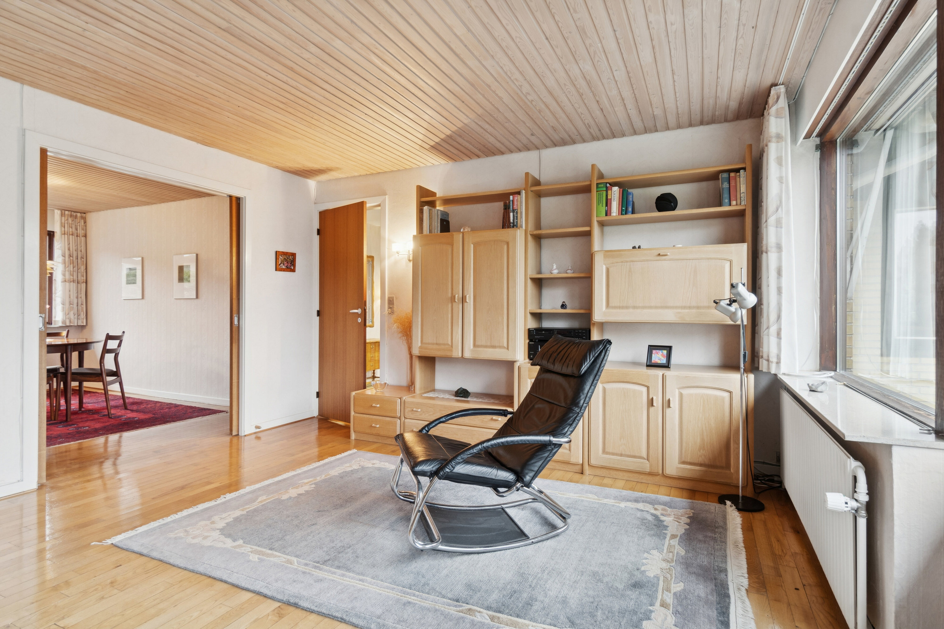 Fremhævet stue billede i fuldskærmstilstand. Billede af Æblevej 6, 8270 Højbjerg