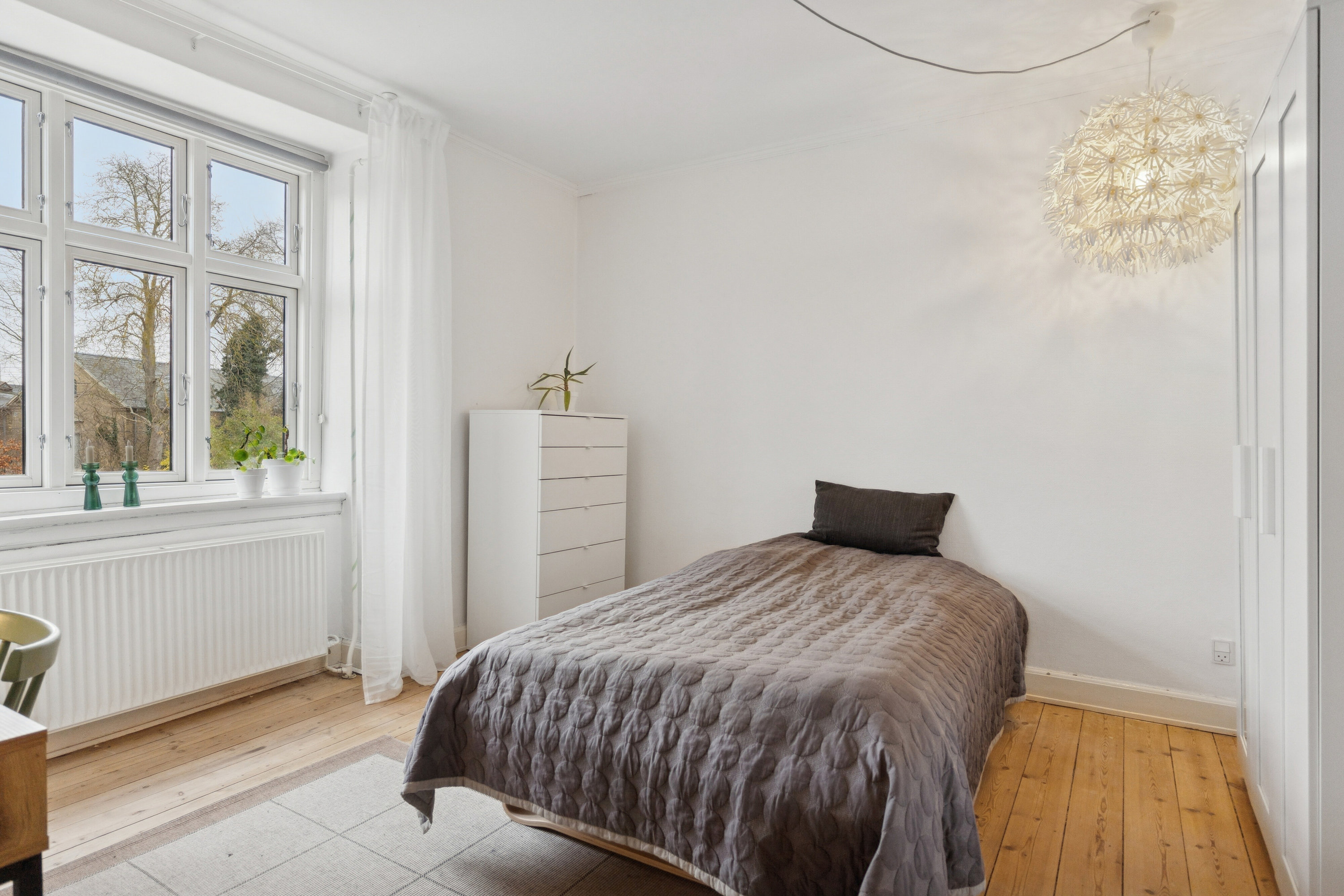 Fremhævet soveværelse billede i fuldskærmstilstand. Billede af Skovbogade 23, 4000 Roskilde
