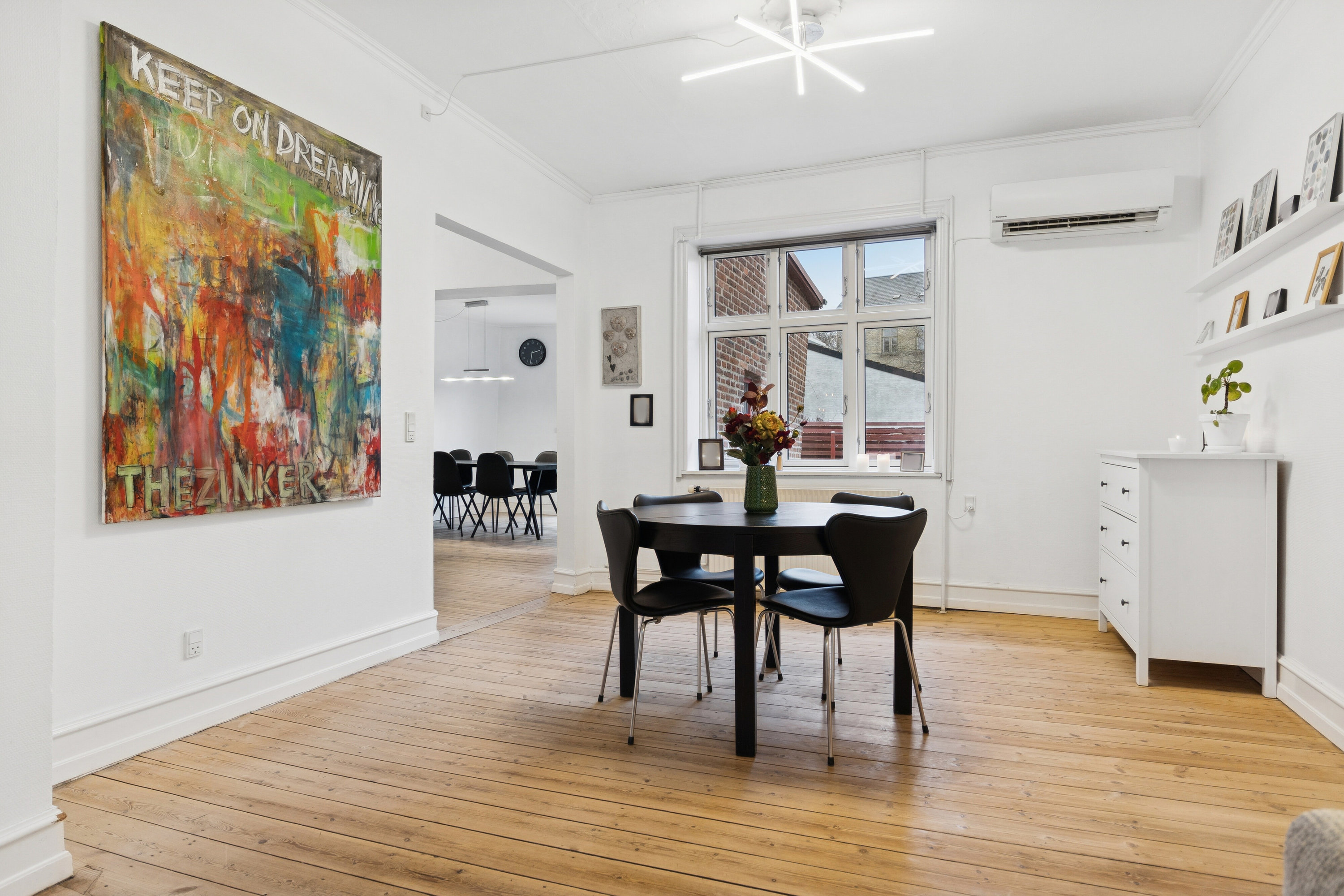 Fremhævet spisestue billede i fuldskærmstilstand. Billede af Skovbogade 23, 4000 Roskilde