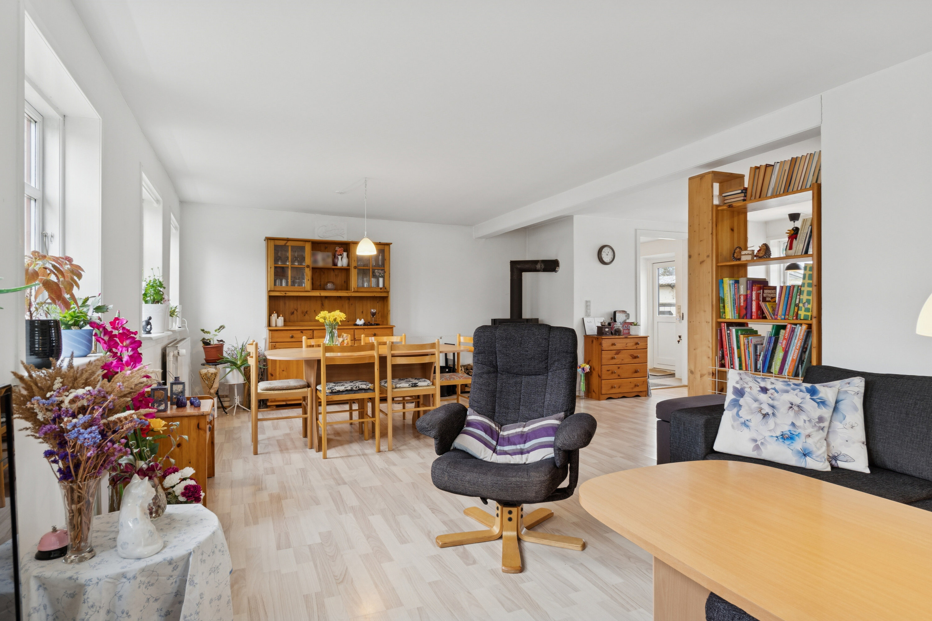 Fremhævet stue billede i fuldskærmstilstand. Billede af Sognevej 21, 5884 Gudme