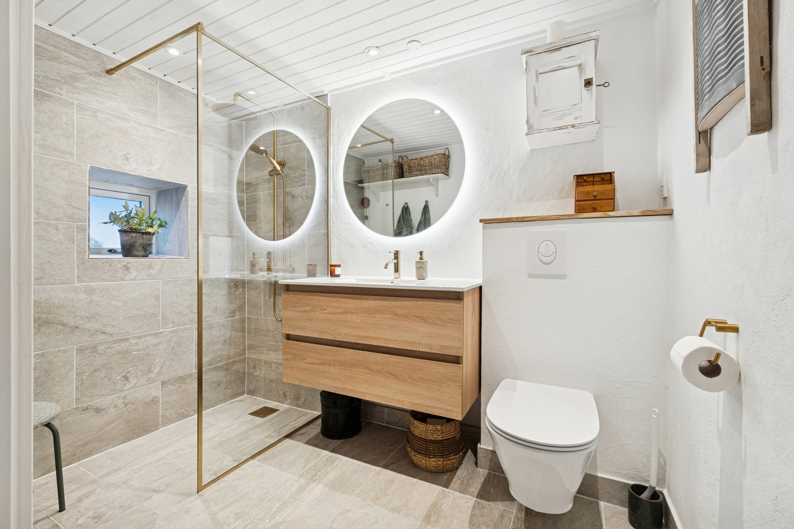 Fremhævet badeværelse billede i fuldskærmstilstand. Billede af Assensvej 173, Hillerslev, 5750 Ringe