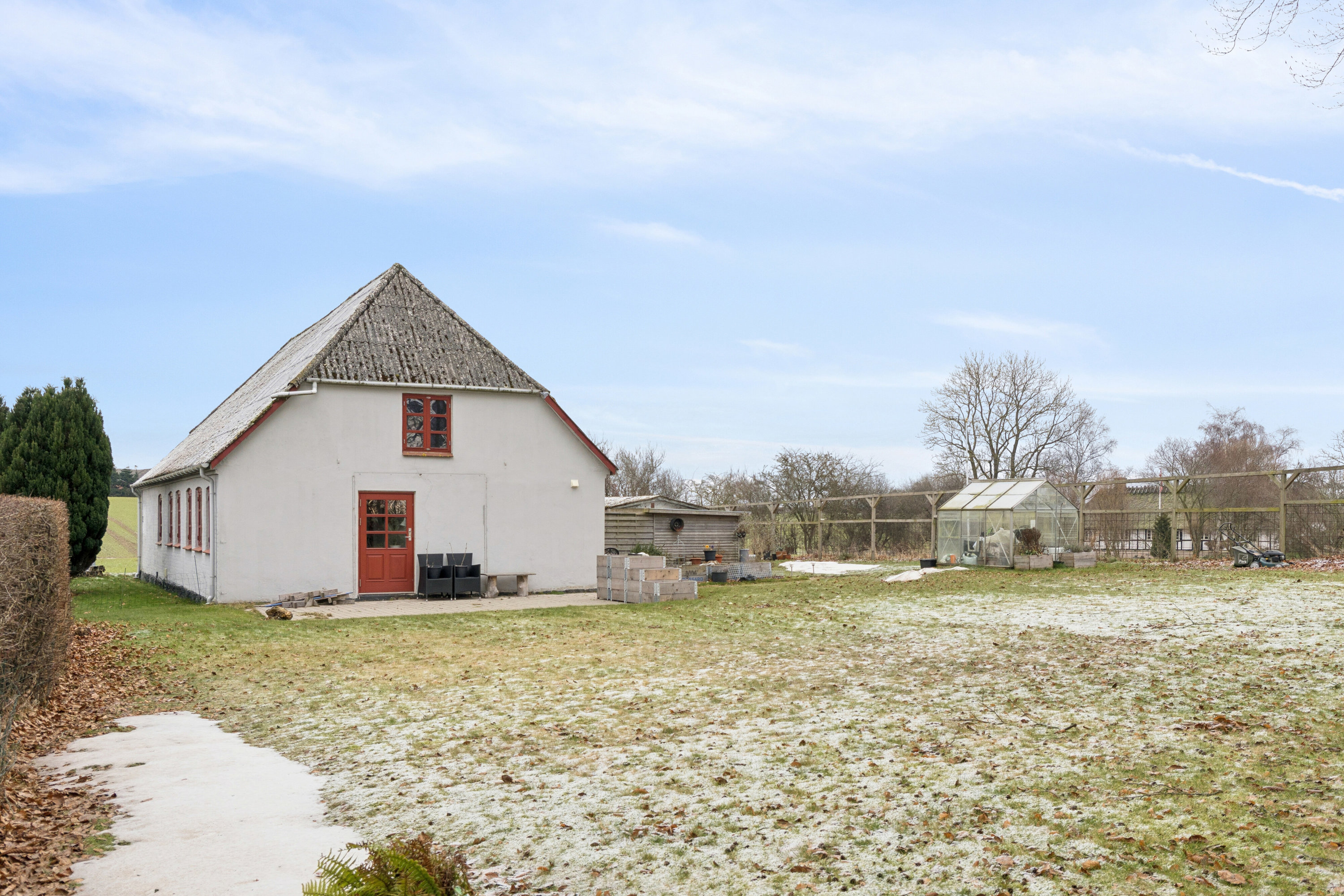 Fremhævet set fra haven billede i fuldskærmstilstand. Billede af Sognevej 21, 5884 Gudme