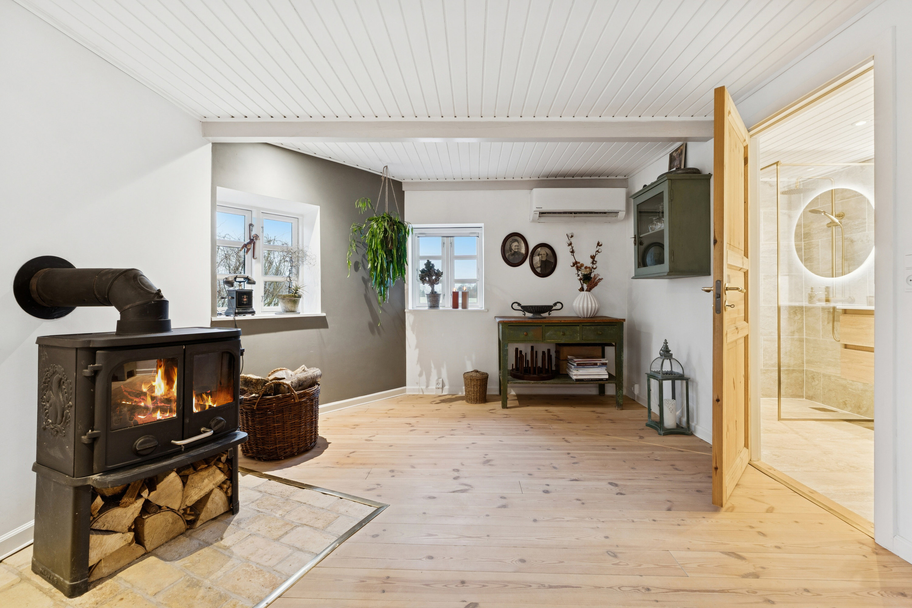 Fremhævet stue billede i fuldskærmstilstand. Billede af Assensvej 173, Hillerslev, 5750 Ringe