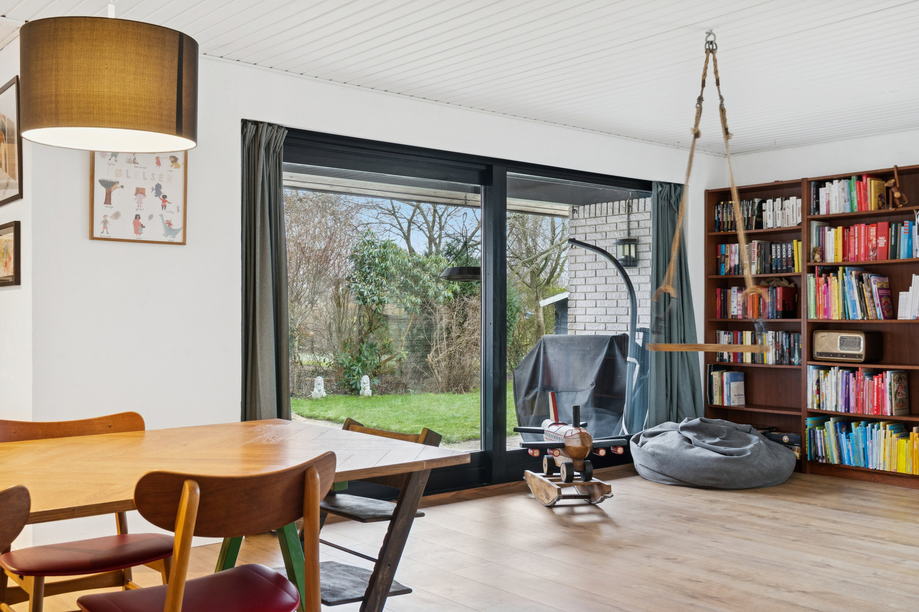 Fremhævet spisestue billede i fuldskærmstilstand. Billede af Akacieparken 32, 7430 Ikast