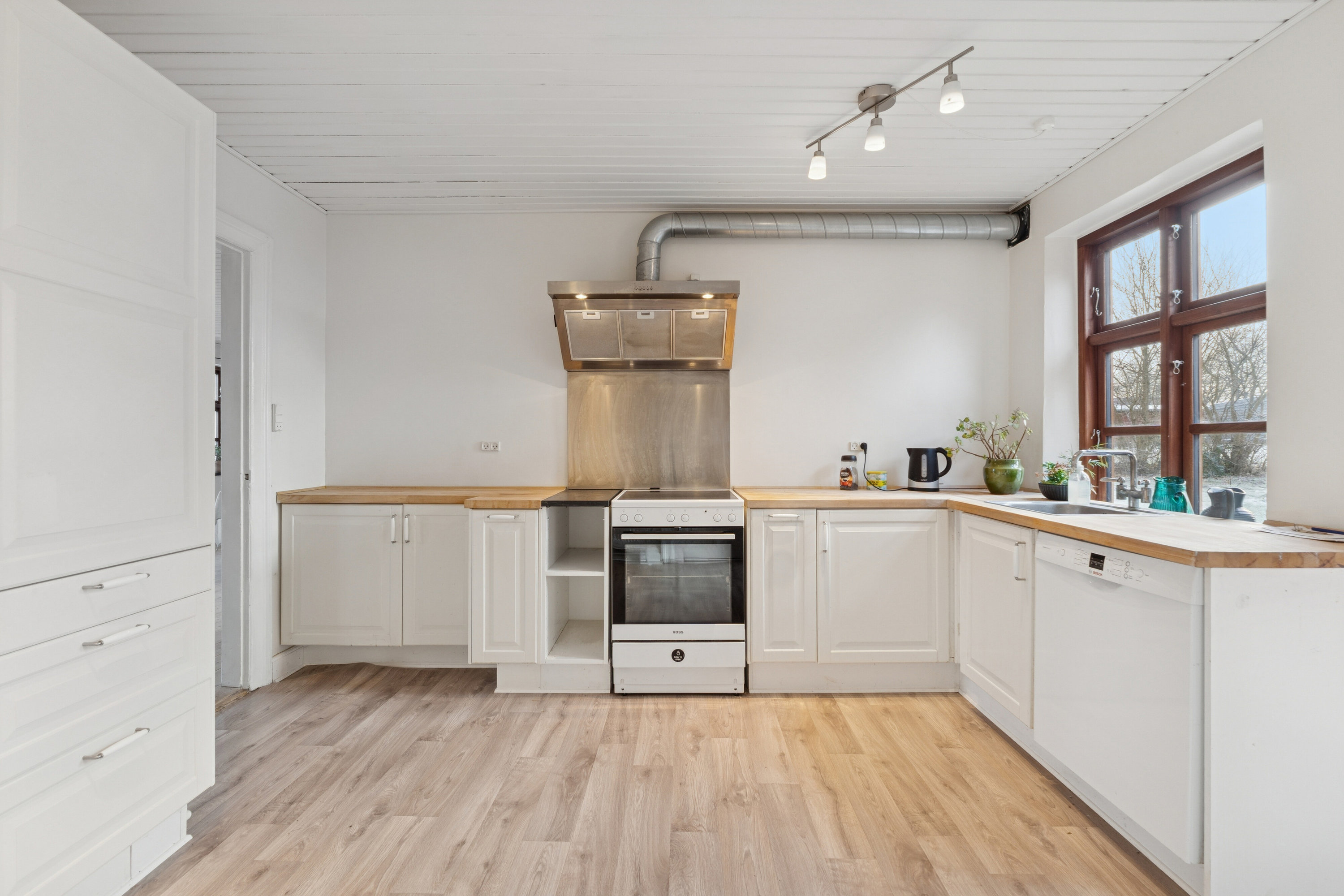 Fremhævet køkken billede i fuldskærmstilstand. Billede af Gl. Byvej 18, Årslev, 5792 Årslev