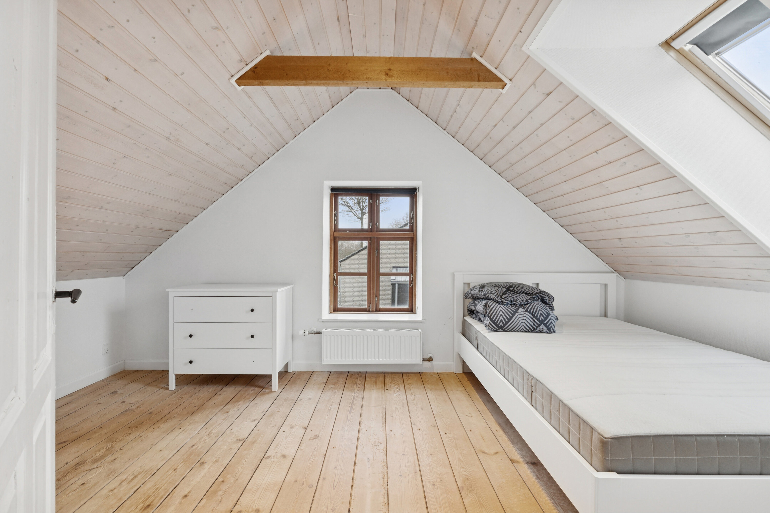 Fremhævet værelse billede i fuldskærmstilstand. Billede af Gl. Byvej 18, Årslev, 5792 Årslev