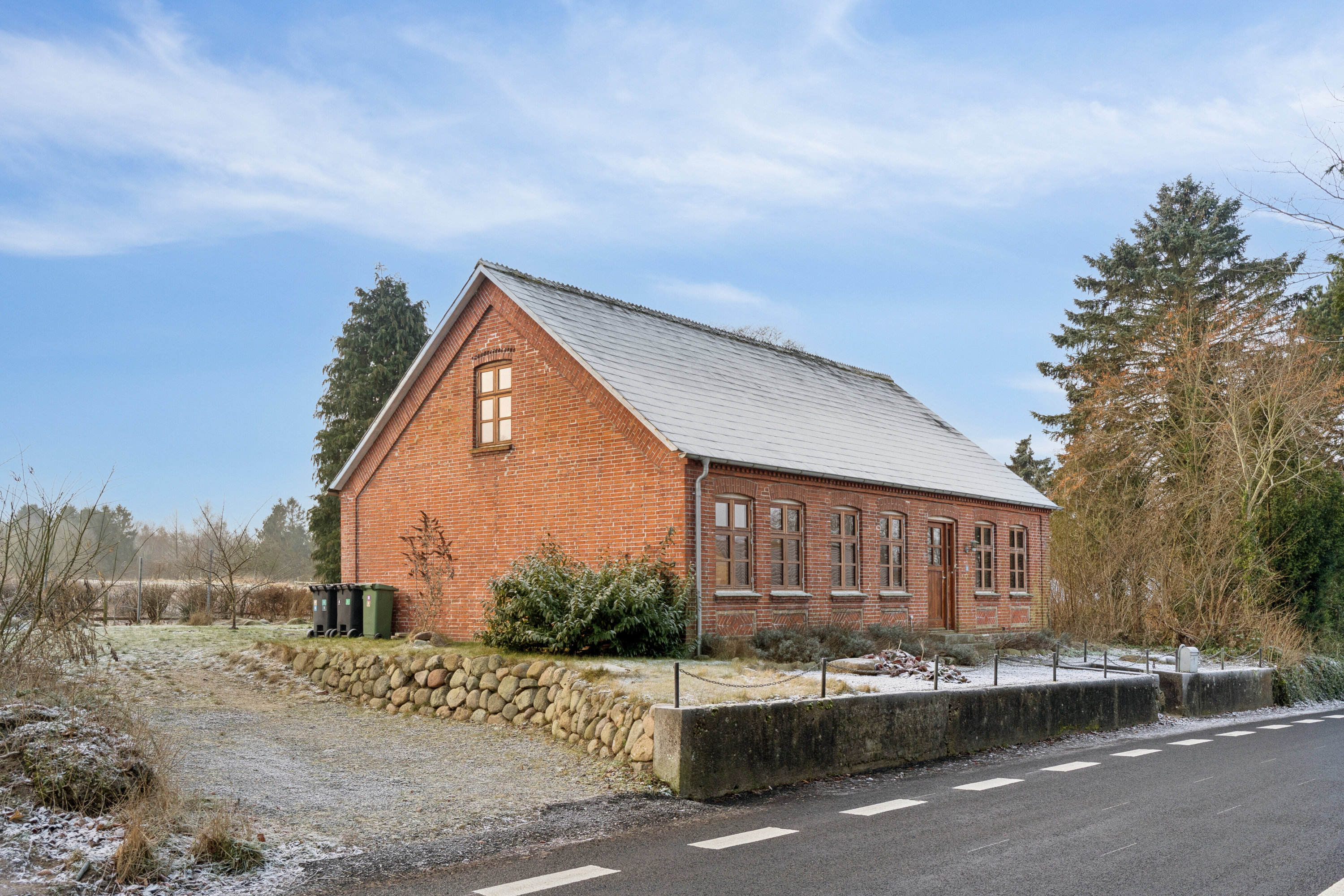 Fremhævet set fra vejen billede i fuldskærmstilstand. Billede af Gl. Byvej 18, Årslev, 5792 Årslev