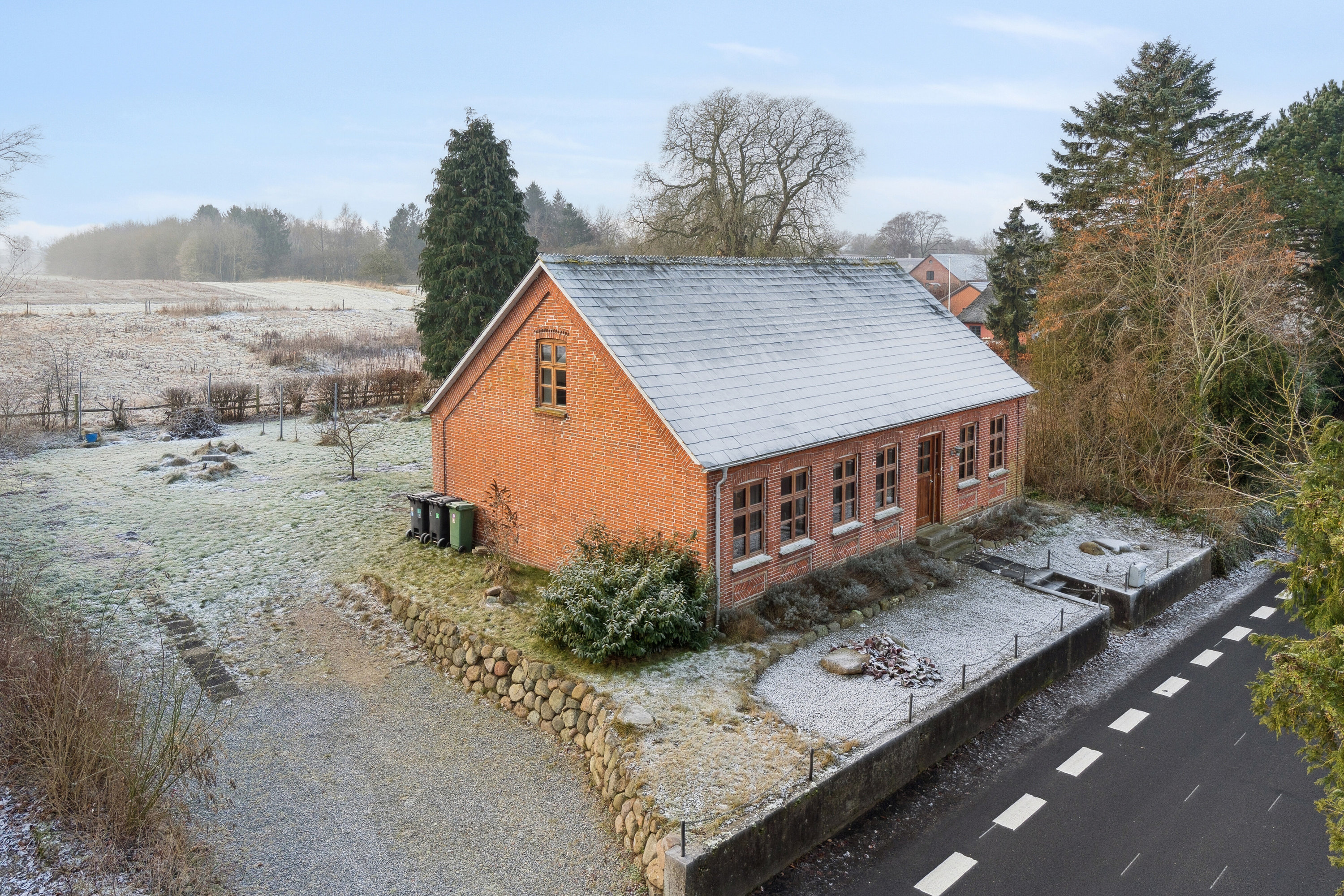 Fremhævet set fra haven billede i fuldskærmstilstand. Billede af Gl. Byvej 18, Årslev, 5792 Årslev