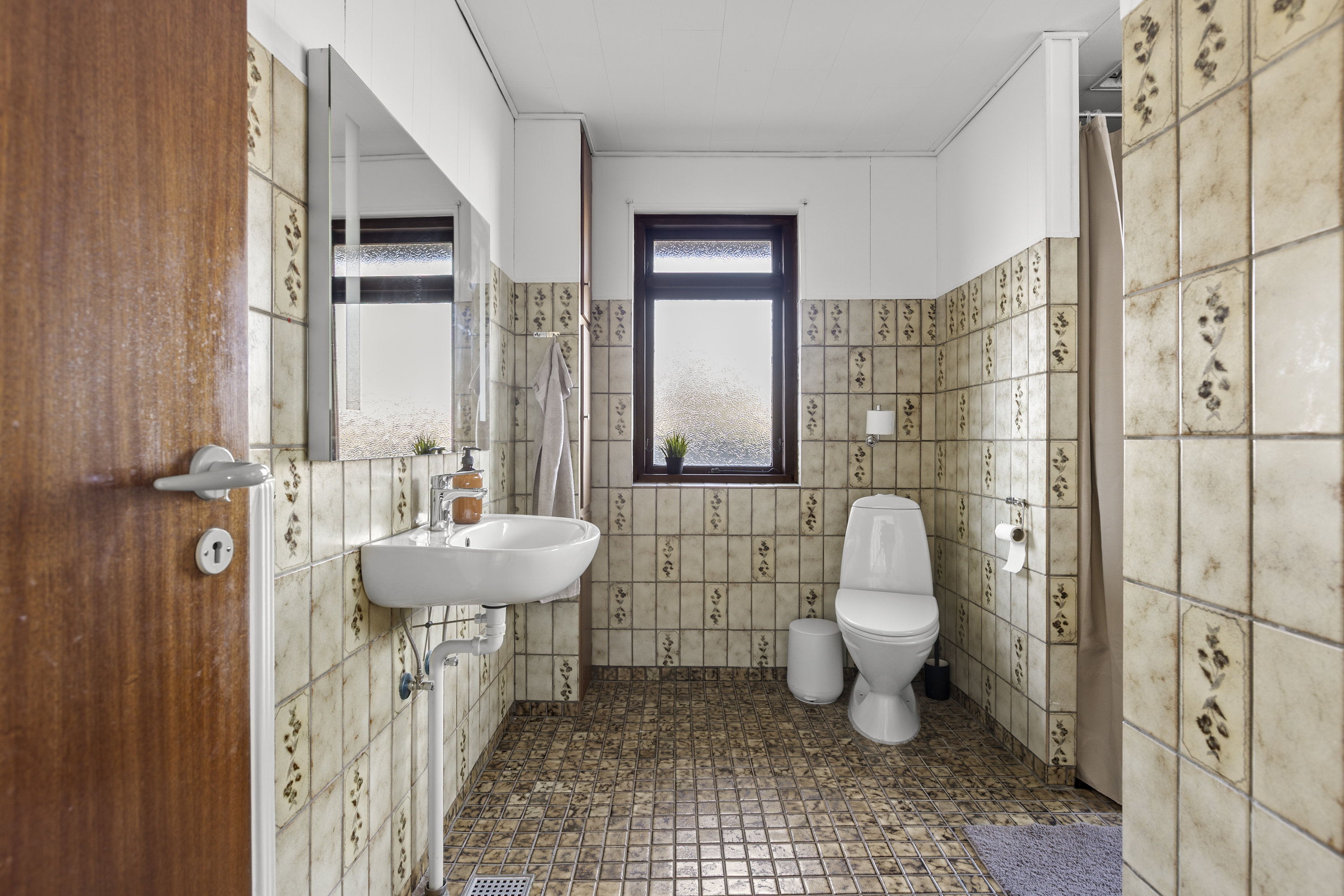 Fremhævet badeværelse billede i fuldskærmstilstand. Billede af Husrækken 1A, 4180 Sorø