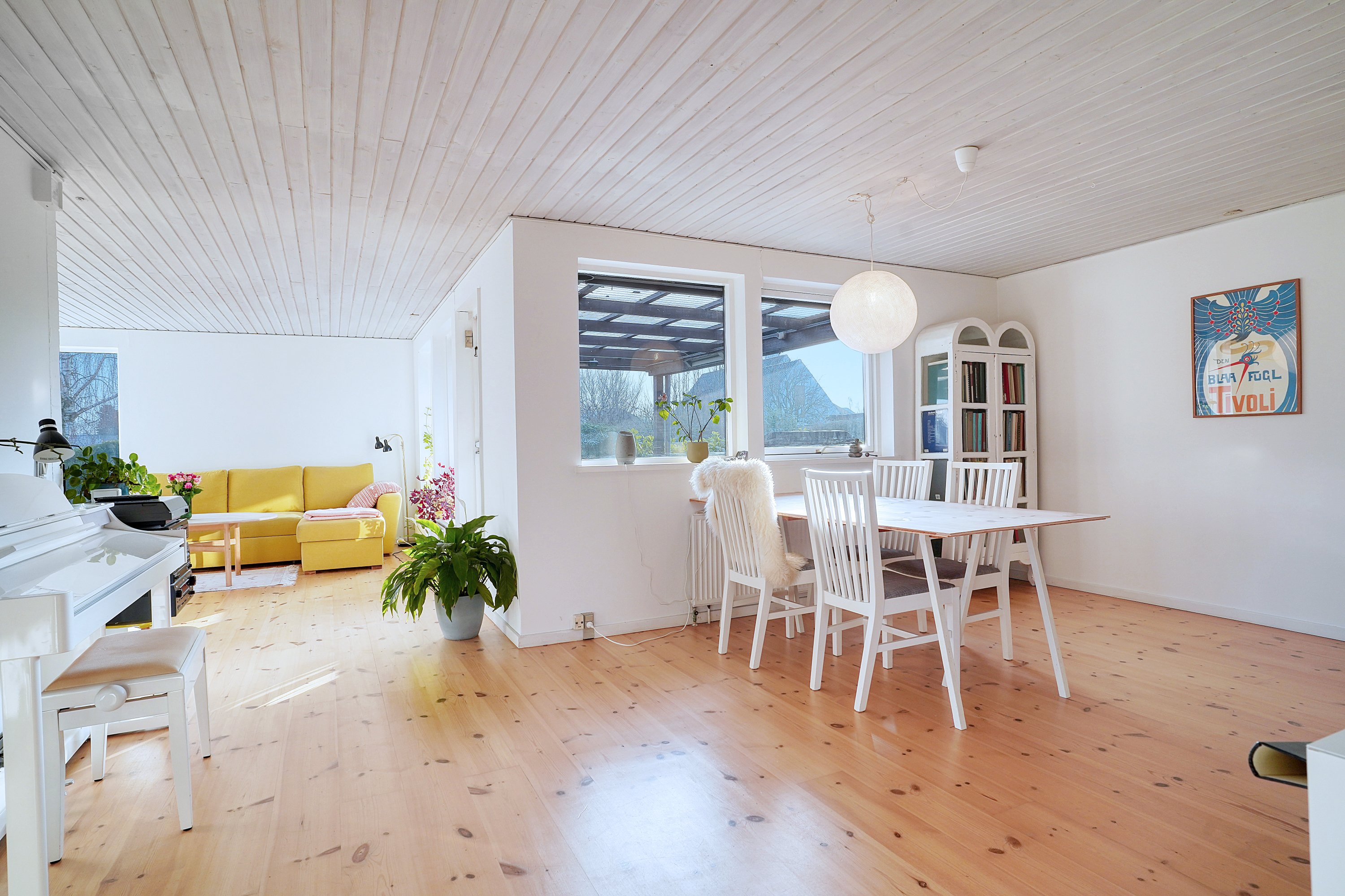 Fremhævet spisestue billede i fuldskærmstilstand. Billede af Langebjergvej 231, 3050 Humlebæk