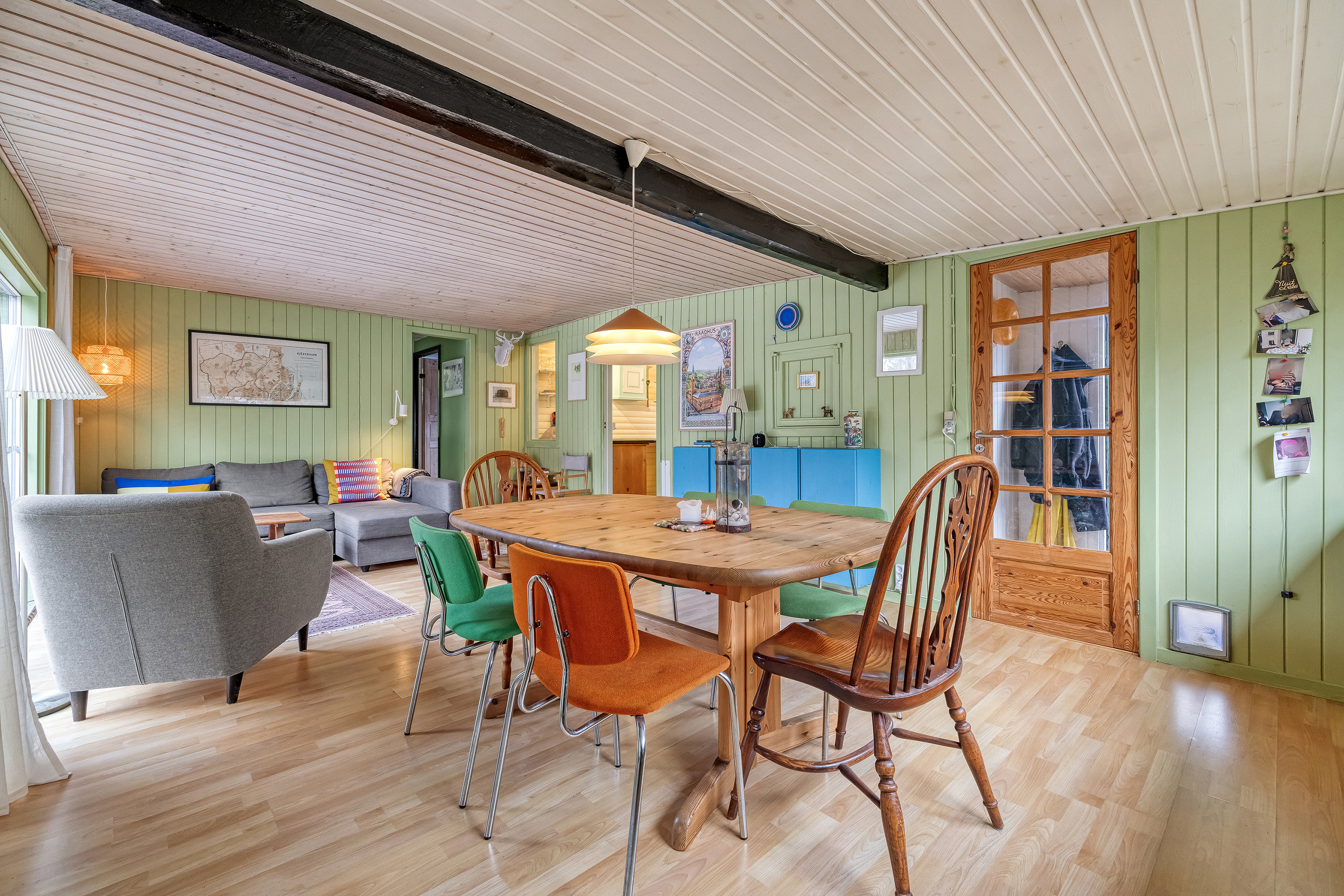 Fremhævet stue billede i fuldskærmstilstand. Billede af Hyldevænget 23, Over Draaby Strand, 3630 Jægerspris