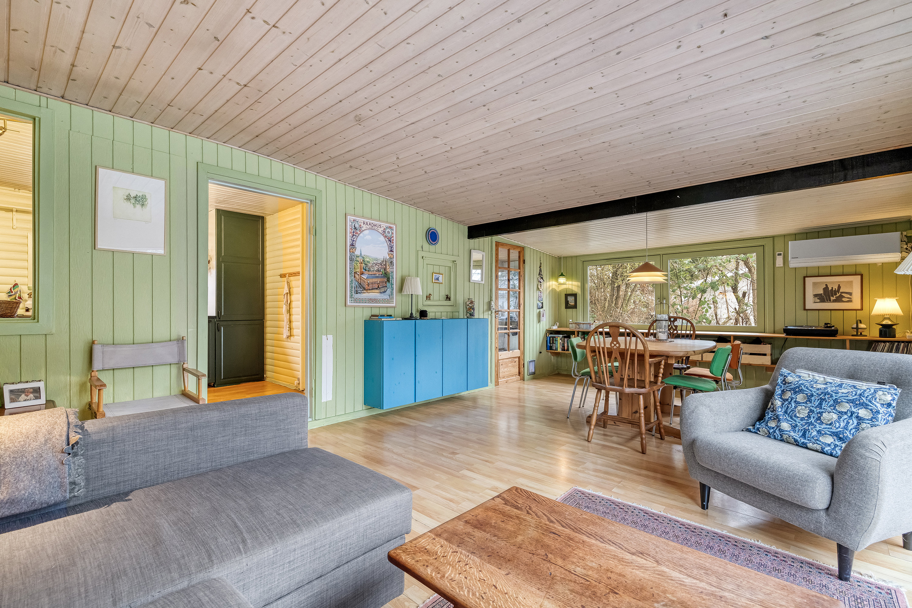 Fremhævet stue billede i fuldskærmstilstand. Billede af Hyldevænget 23, Over Draaby Strand, 3630 Jægerspris