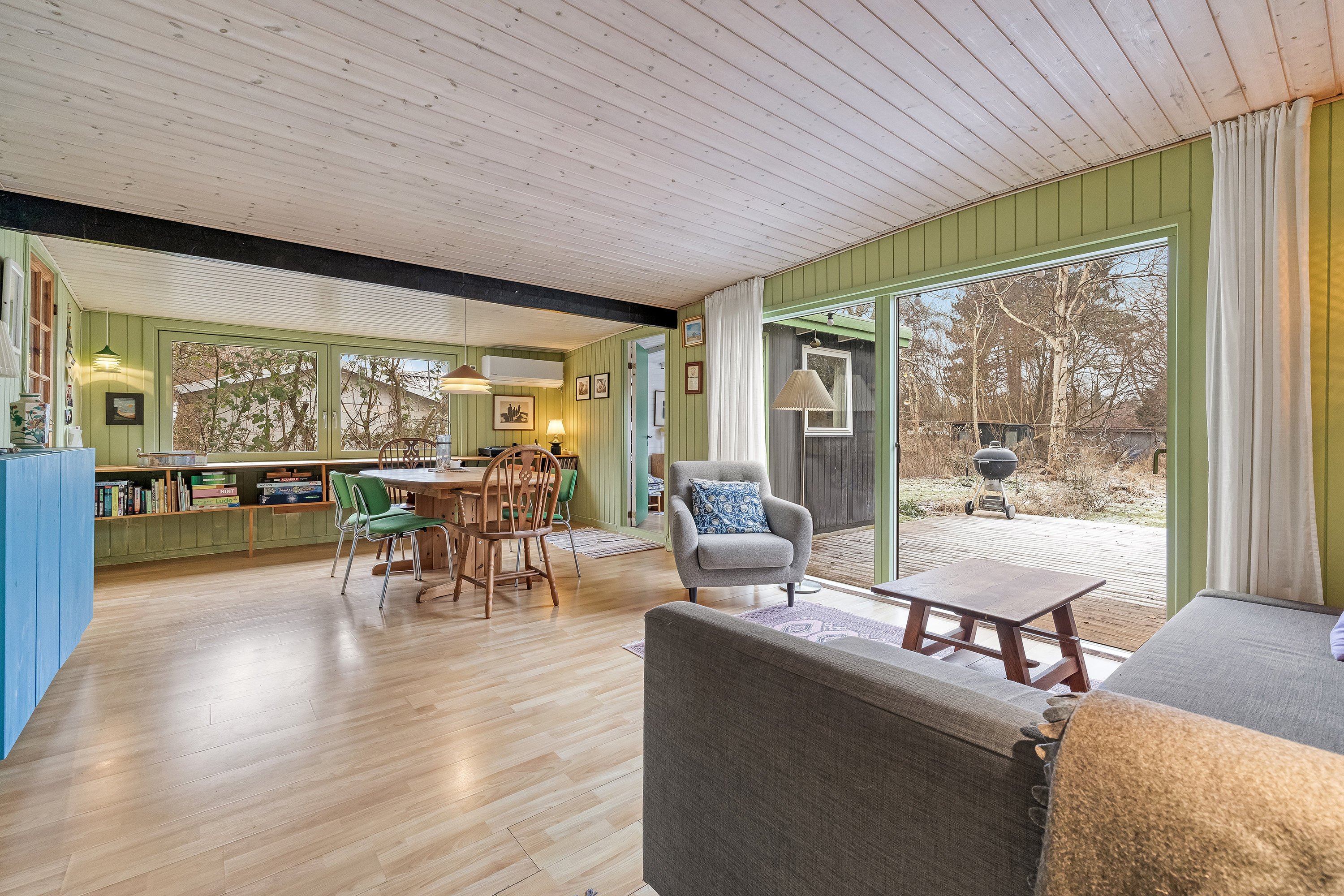 Fremhævet stue billede i fuldskærmstilstand. Billede af Hyldevænget 23, Over Draaby Strand, 3630 Jægerspris