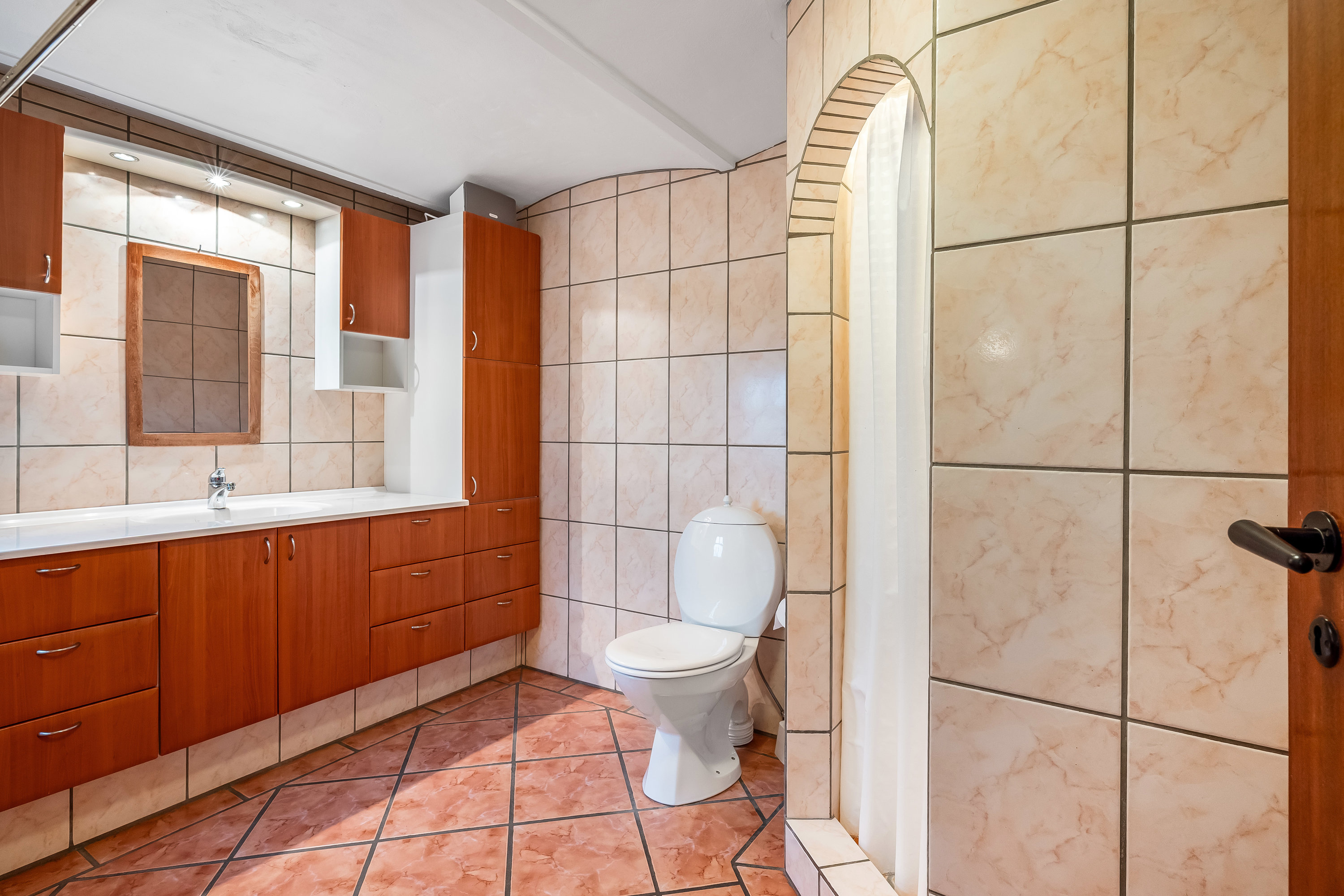 Fremhævet badeværelse billede i fuldskærmstilstand. Billede af Trabjerggårdvej 40, Gudum, 7620 Lemvig